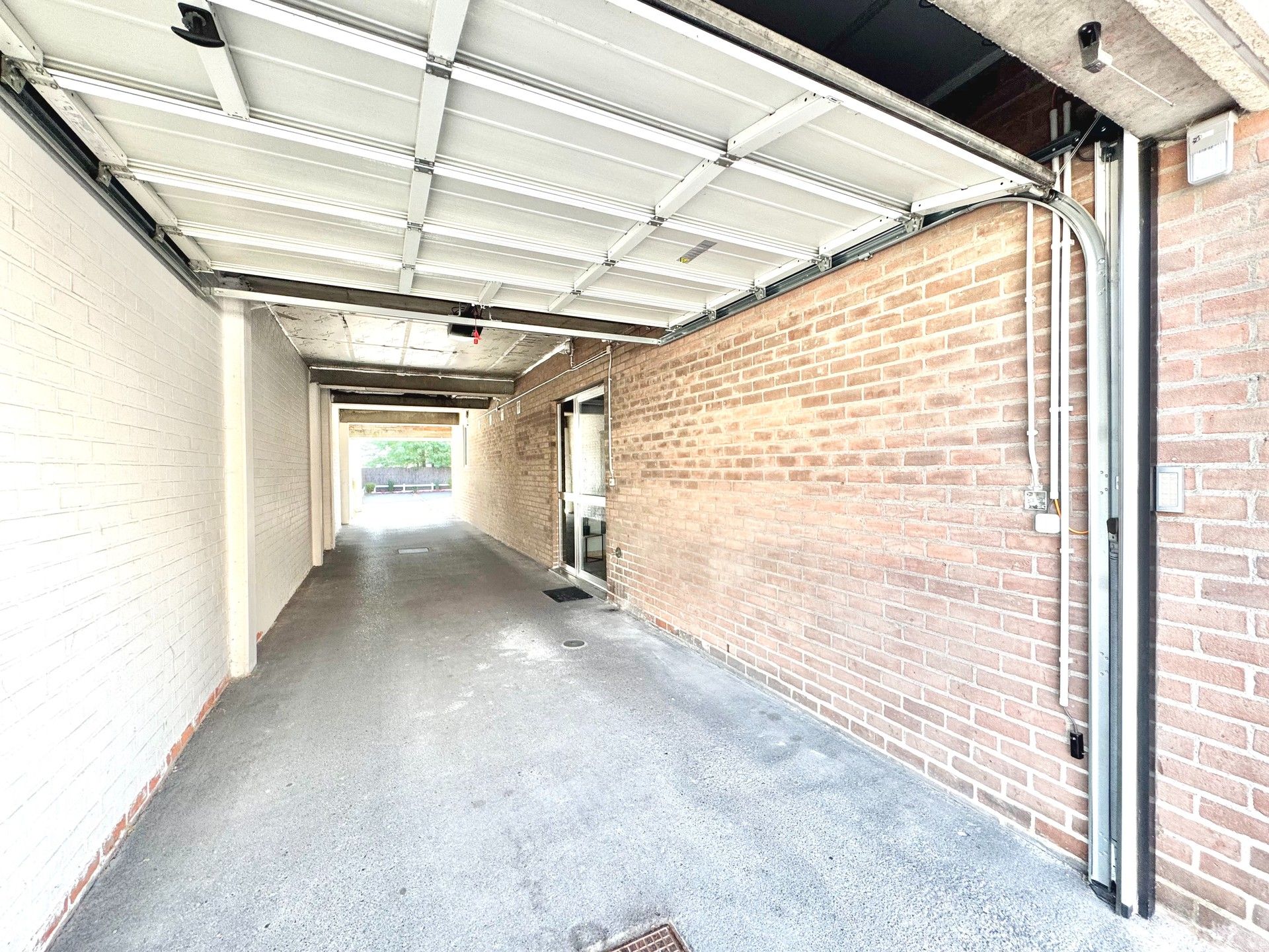 APPARTEMENT MET 2 KAMERS, TERRAS & GARAGE - 92 m² foto 19