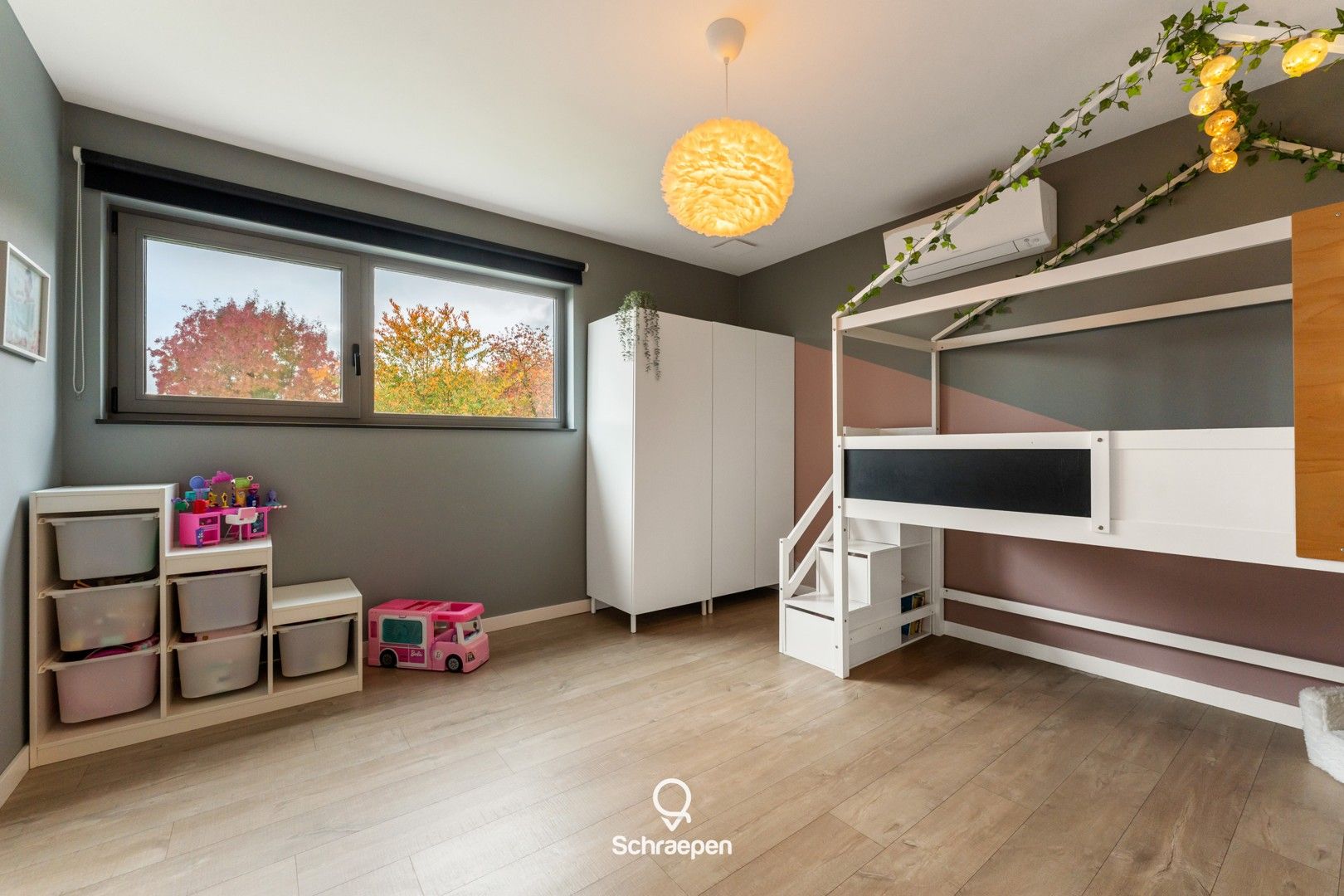 Hoogwaardig afgewerkte gezinswoning (232 m²) op zuidelijk georiënteerd perceel van circa 7 are! foto 19