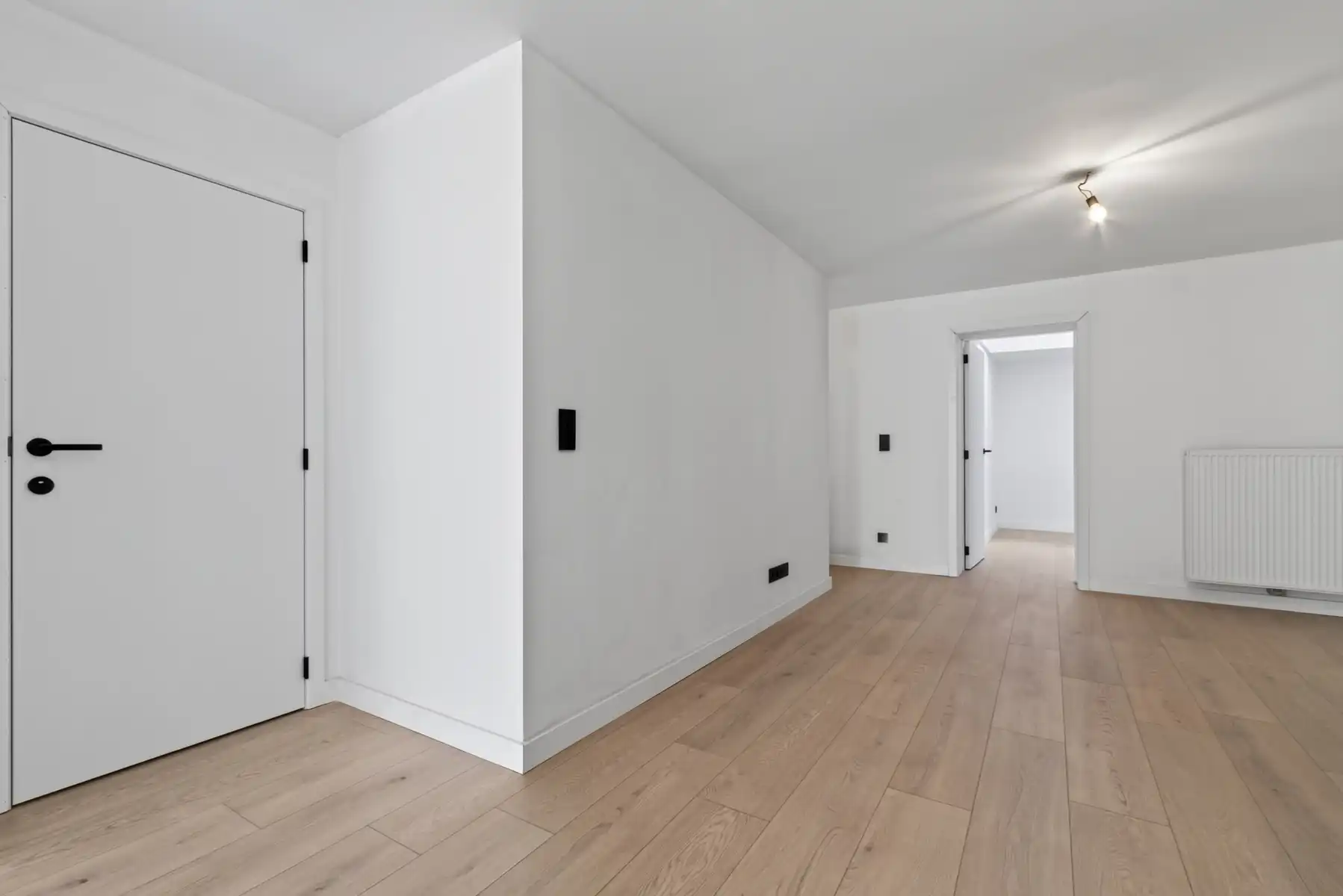 GERENOVEERD APP - 2 SLK - GARAGEBOX - RUSTIG - CENTRUM foto 15