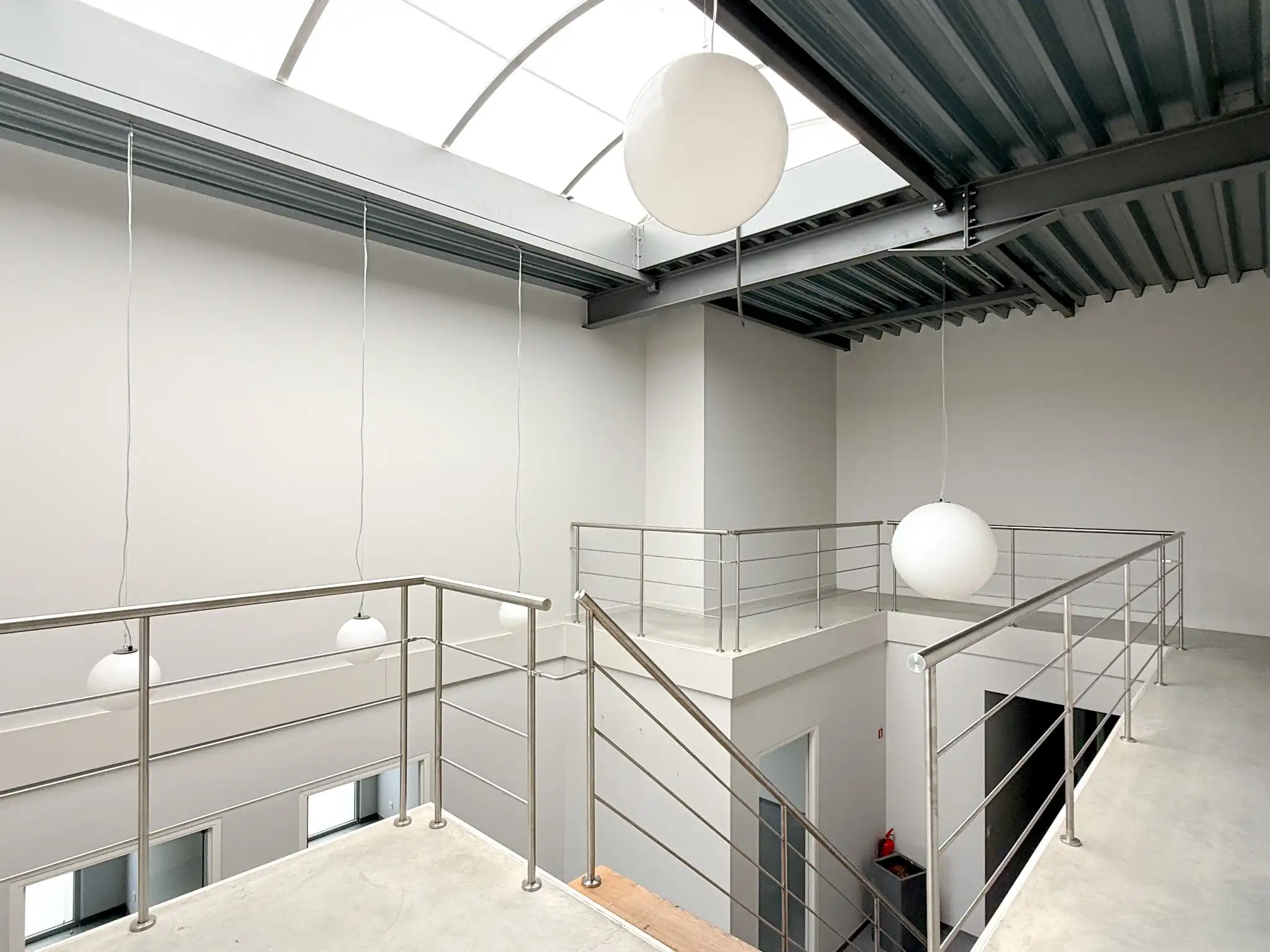 Veelzijdig bedrijfsgebouw met tal van mogelijkheden op een strategische locatie foto 21