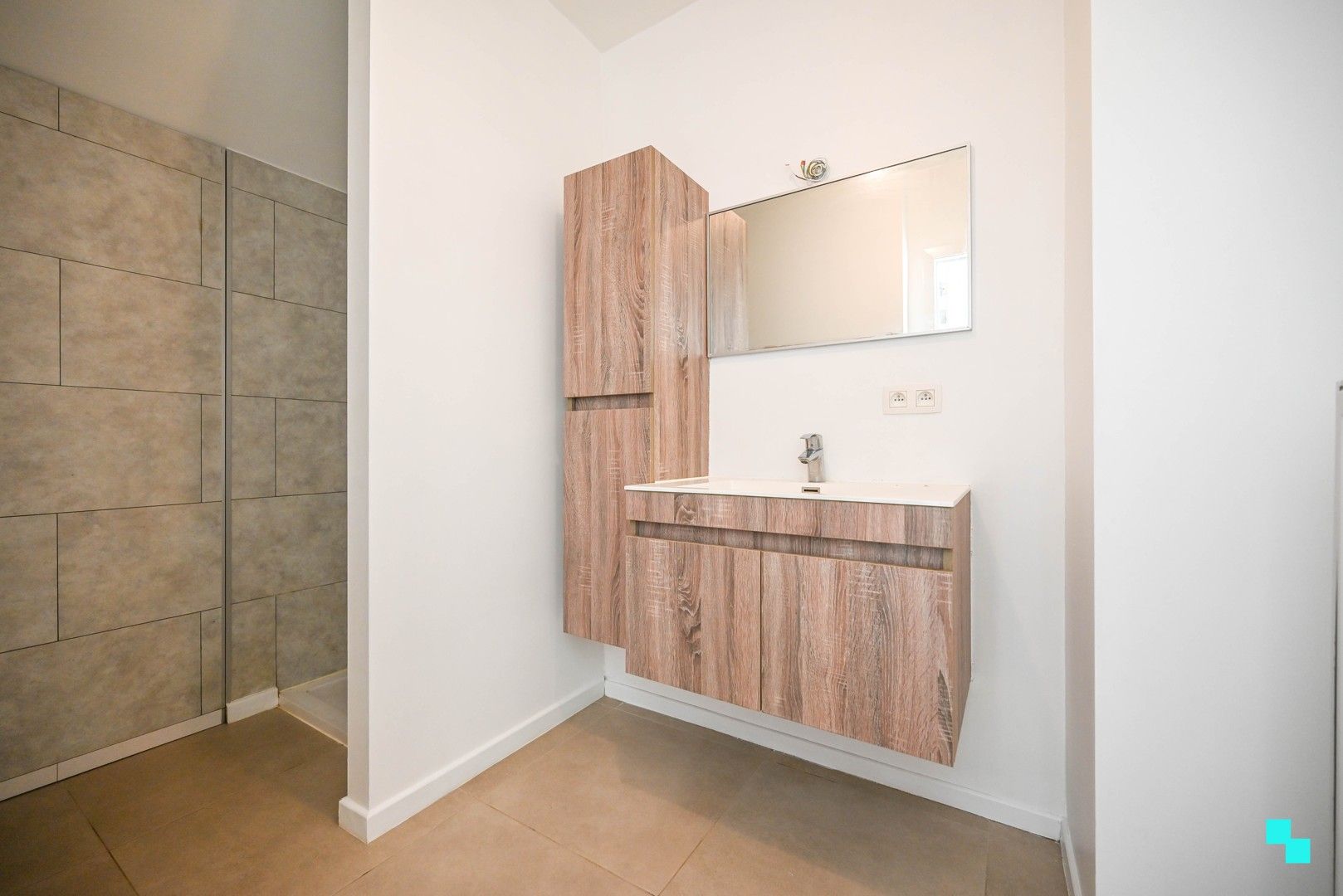 Gunstig gelegen éénslaapkamerappartement te Beveren-Leie foto 9