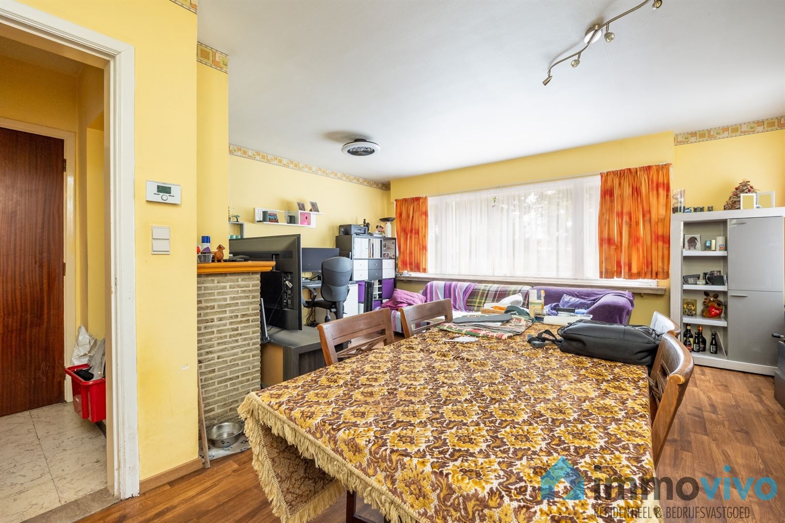 Ruim gelijkvloersappartement met 3 slpk's en koer foto 6