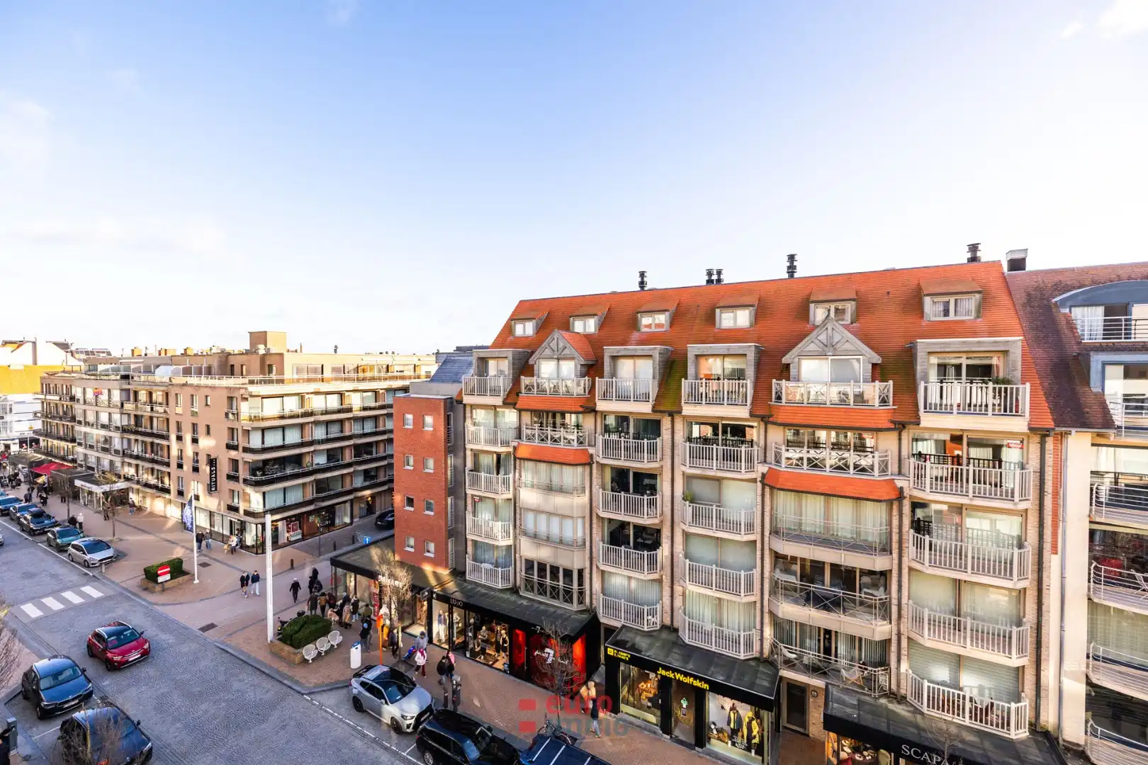 Exclusief duplex-appartement met 2 slaapkamers in het hartje van onze bruisende badstad! foto 4