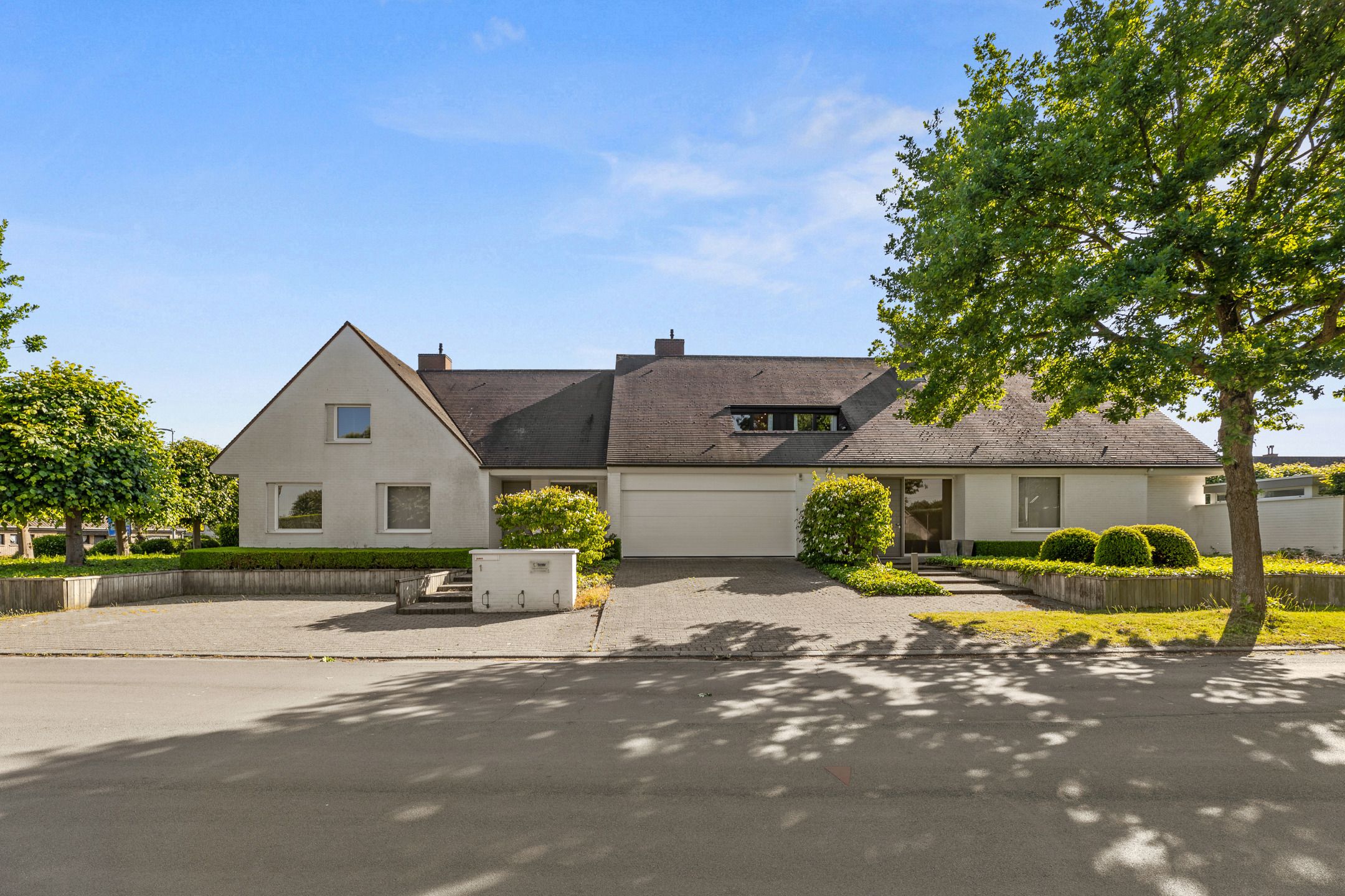 LUXE VILLA met 5 SLK, tuin met zwembad & PRAKTIJK foto 2