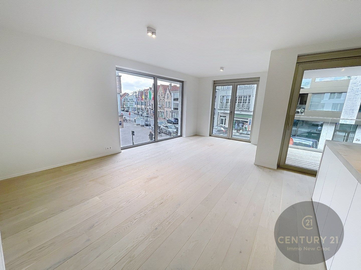 Luxe appartement met terras in residentie OYSTER, Knokke-Heist, 2 slaapkamers, bouwjaar 2025, standaard afwerking, 76.00m² bewoonbare oppervlakte, 1 badkamer foto 2