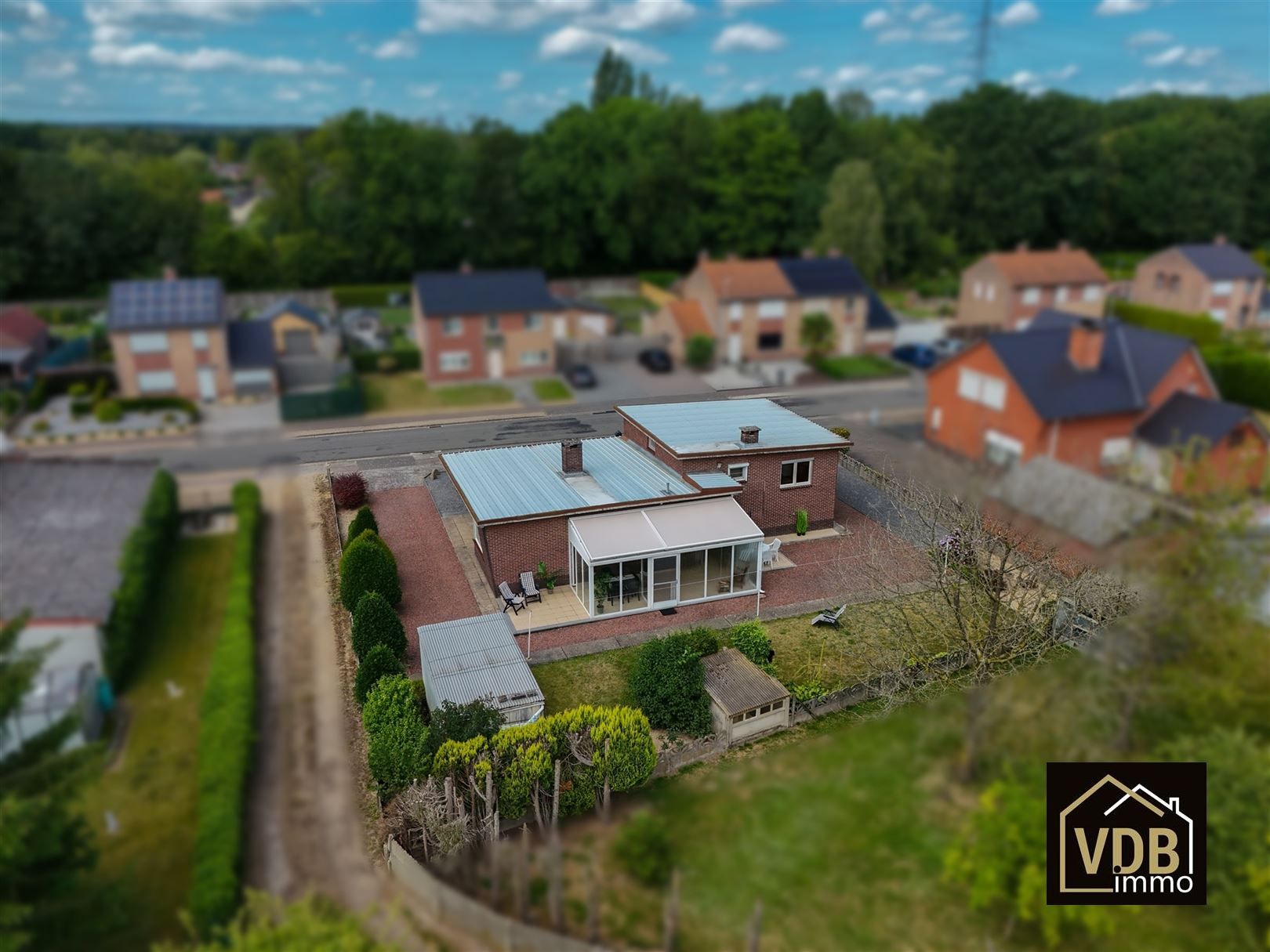WONING MET 3 SLAAPKAMERS - GARAGE EN LEUKE TUIN foto 51
