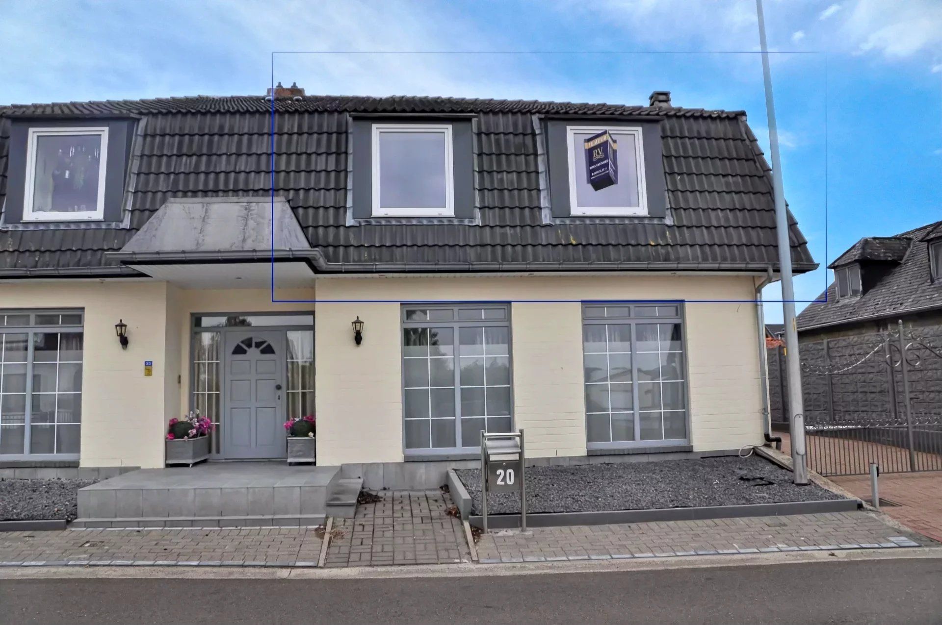 RUSTIG GELEGEN APPARTEMENT VAN 96M² MET RUIM TERRAS IN LANAKEN foto 14