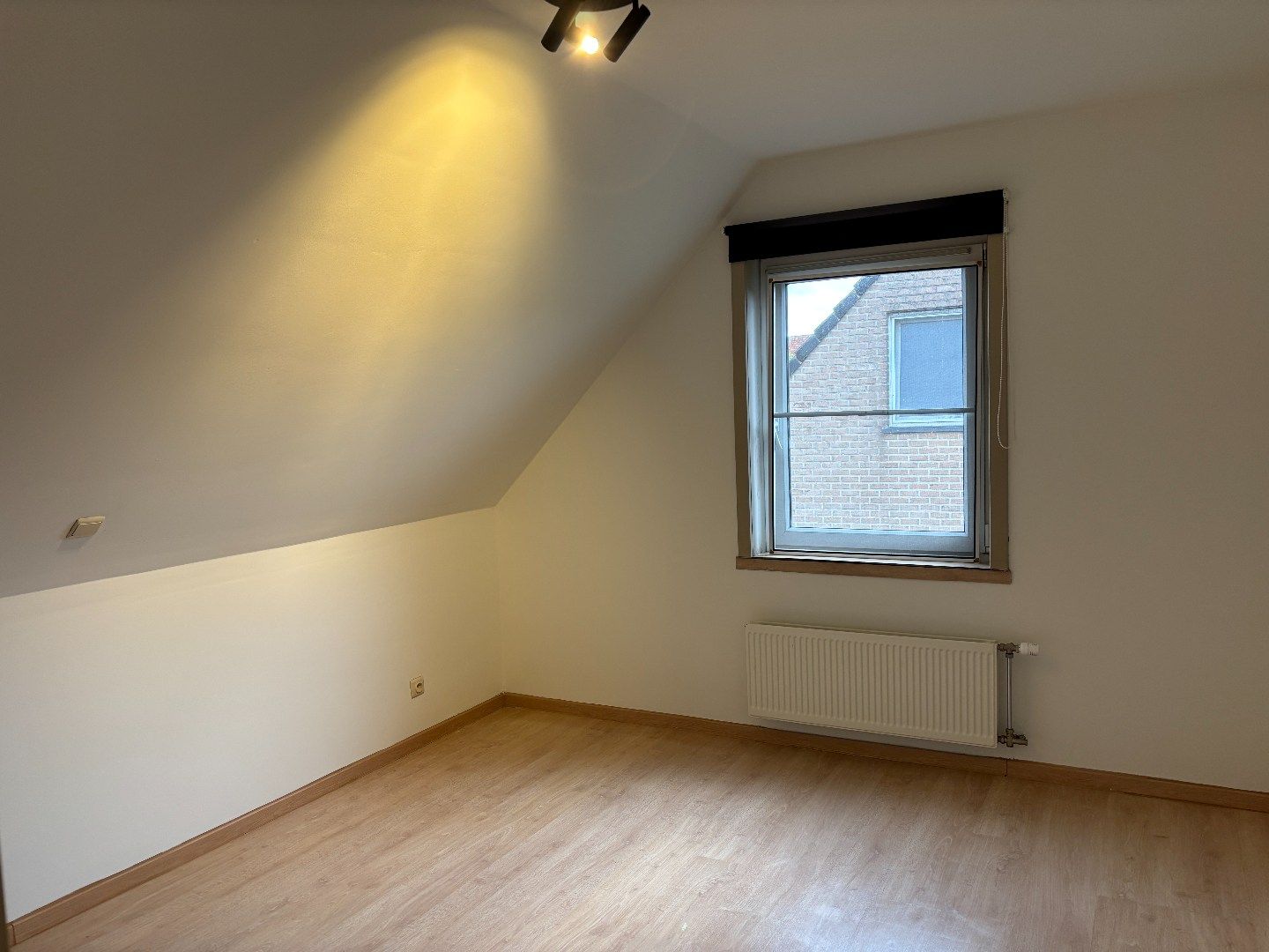Leuke woning met 3 slaapkamers, garage en tuin! foto 8