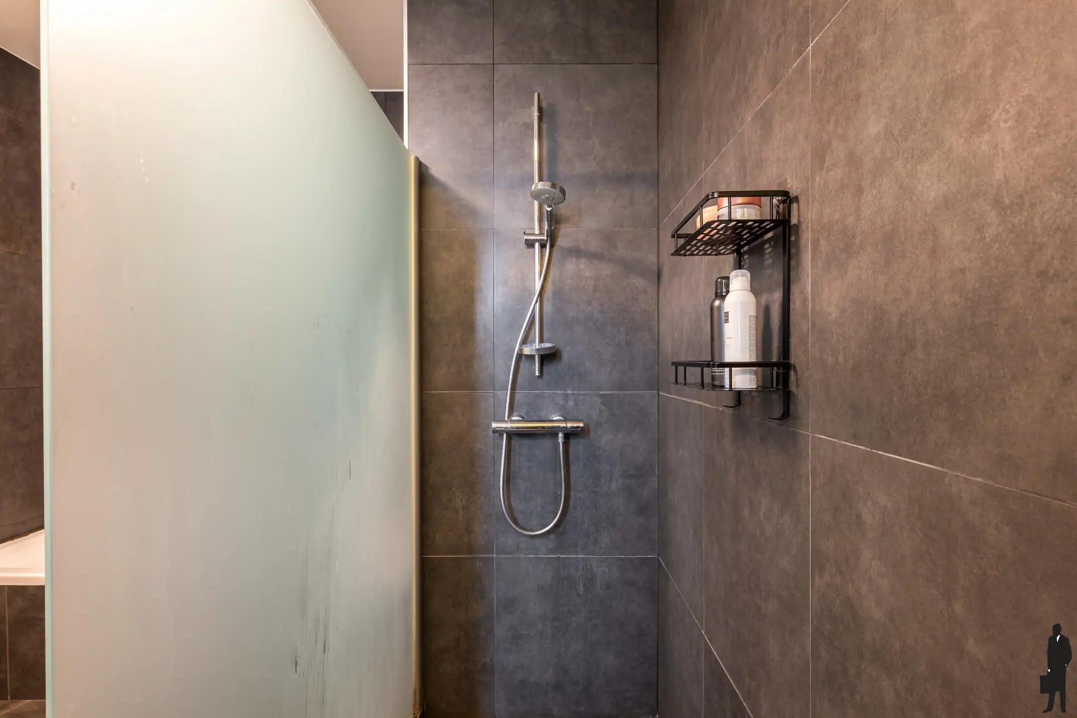 Instapklaar 2 slpk. appartement met zuidwest gerichte tuin te Vlimmeren  foto 15