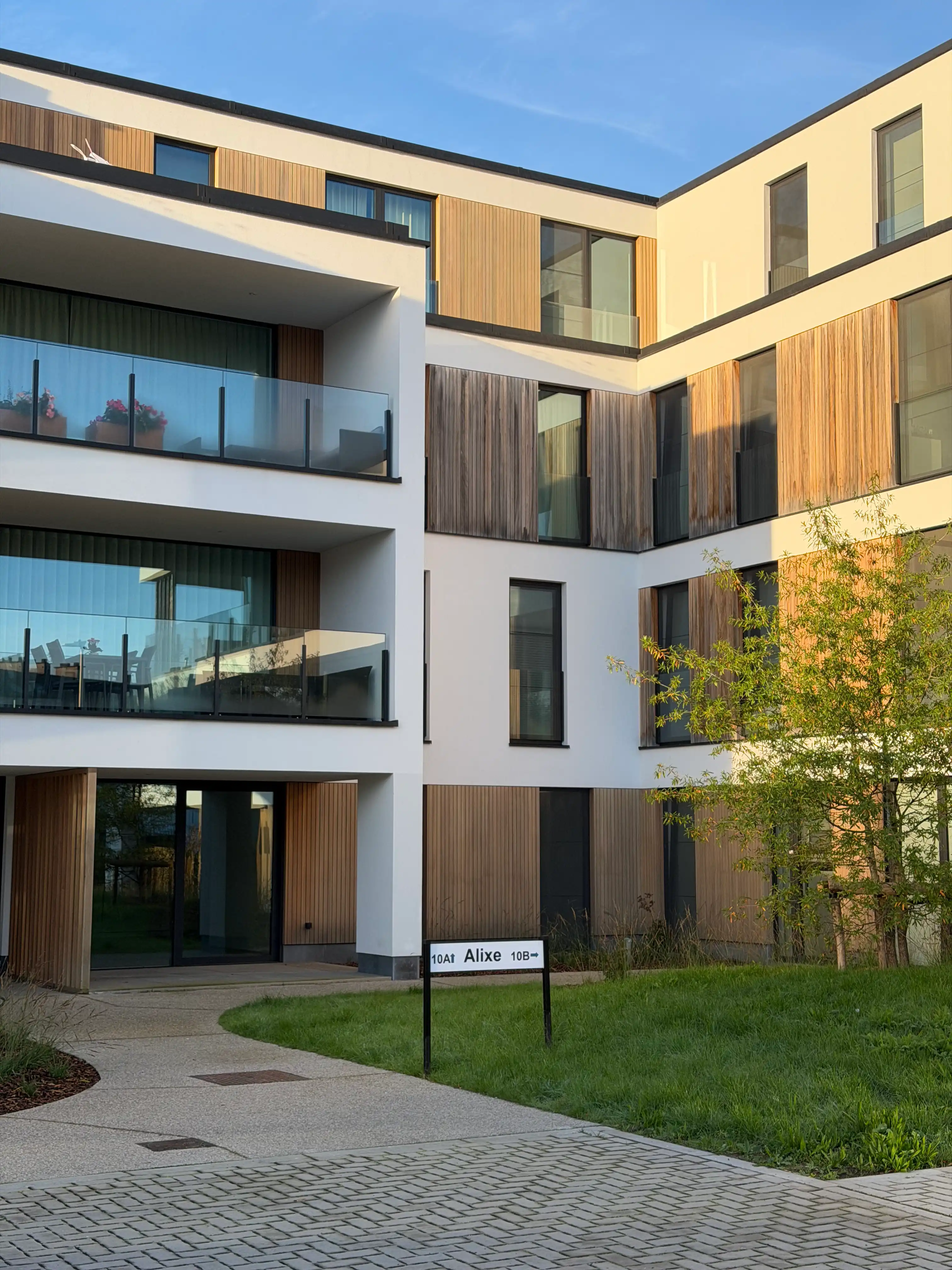Appartement te huur op groene nieuwbouwsite in Lokeren! foto {{pictureIndex}}