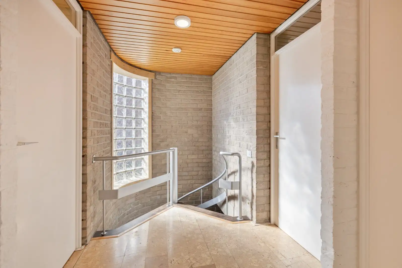 Instapklare woning met 3 SLPKS en leuke tuin in Mol - Ginderbuiten !  foto 10