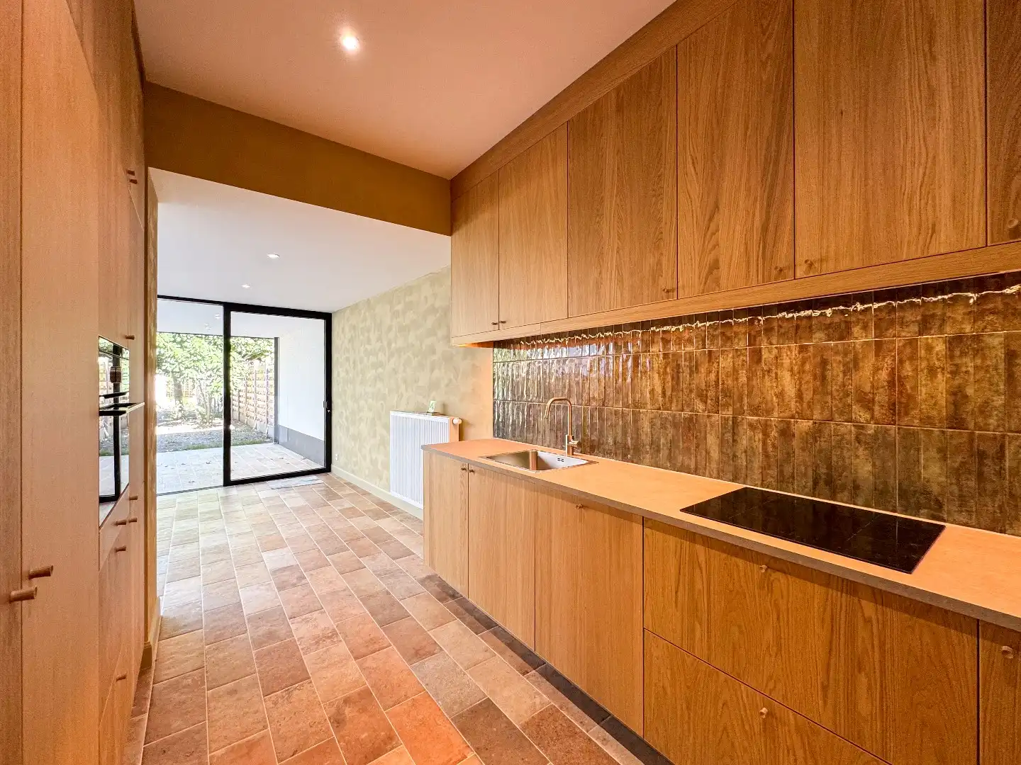 Prachtig gerenoveerde woning met 3 slaapkamers en tuin. foto 6