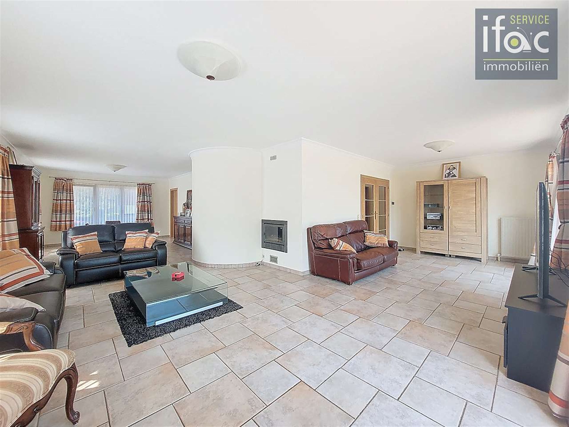 Fantastisch gelegen villa met panoramisch uitzicht  foto 9