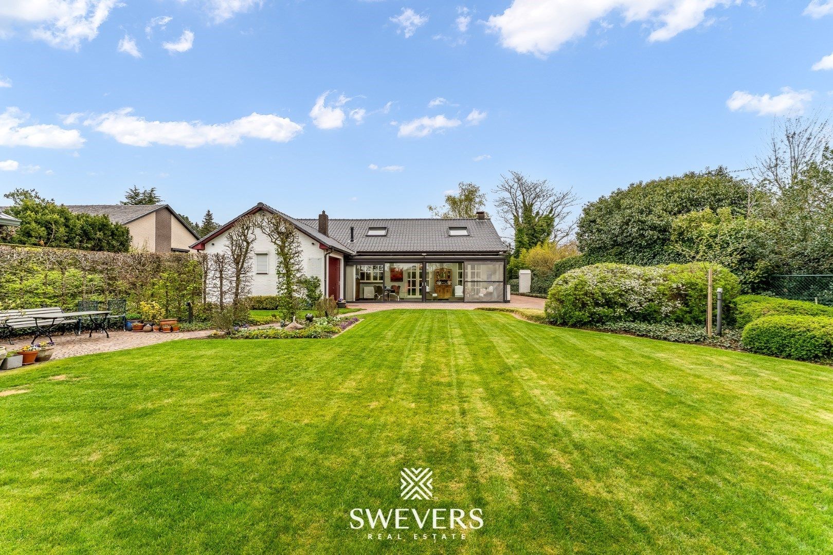 Instapklare woning met 5 slaapkamers op een zonnig perceel van 12a 50ca foto 28
