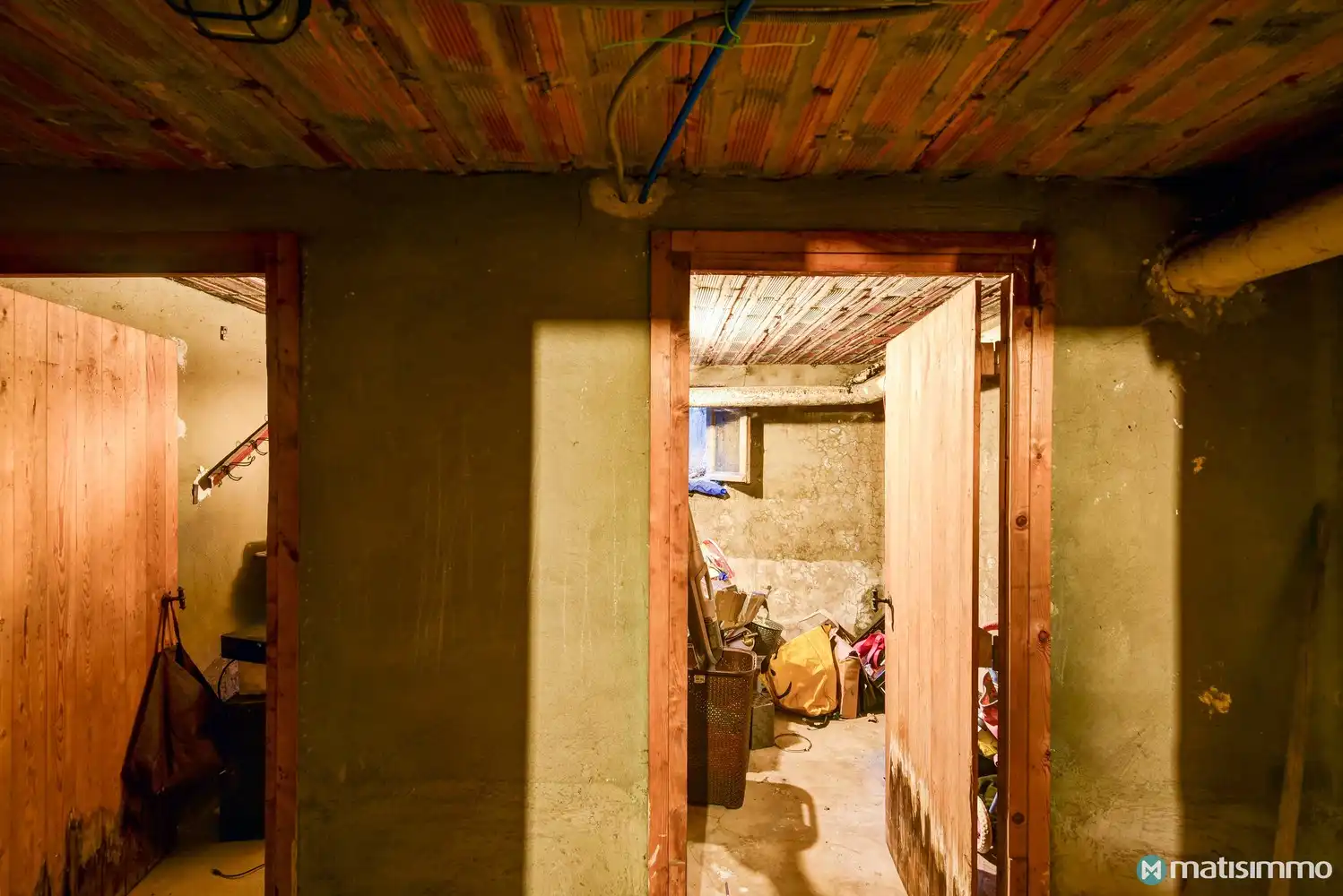 ZEER RUIME&nbsp;TE RENOVEREN&nbsp;GEZINSWONING MET 4 SLAAPKAMERS EN BIJGEBOUW VAN +- 100 M2&nbsp;OP PERCEEL VAN 1HA 29A 93CA IN DIEPENBEEK foto 39