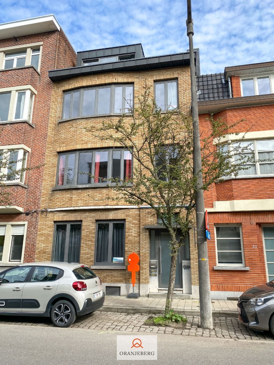 Recent 3 slaapkamer duplex-appartement nabij Gent Sint-Pietersstation foto 1