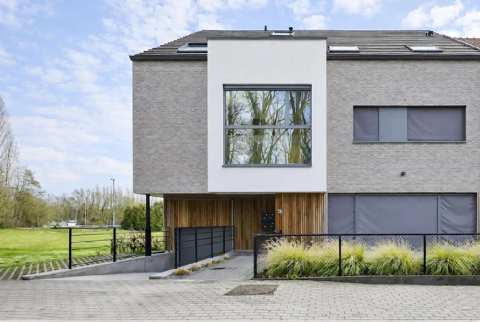 Appartement te koop foto {{pictureIndex}}