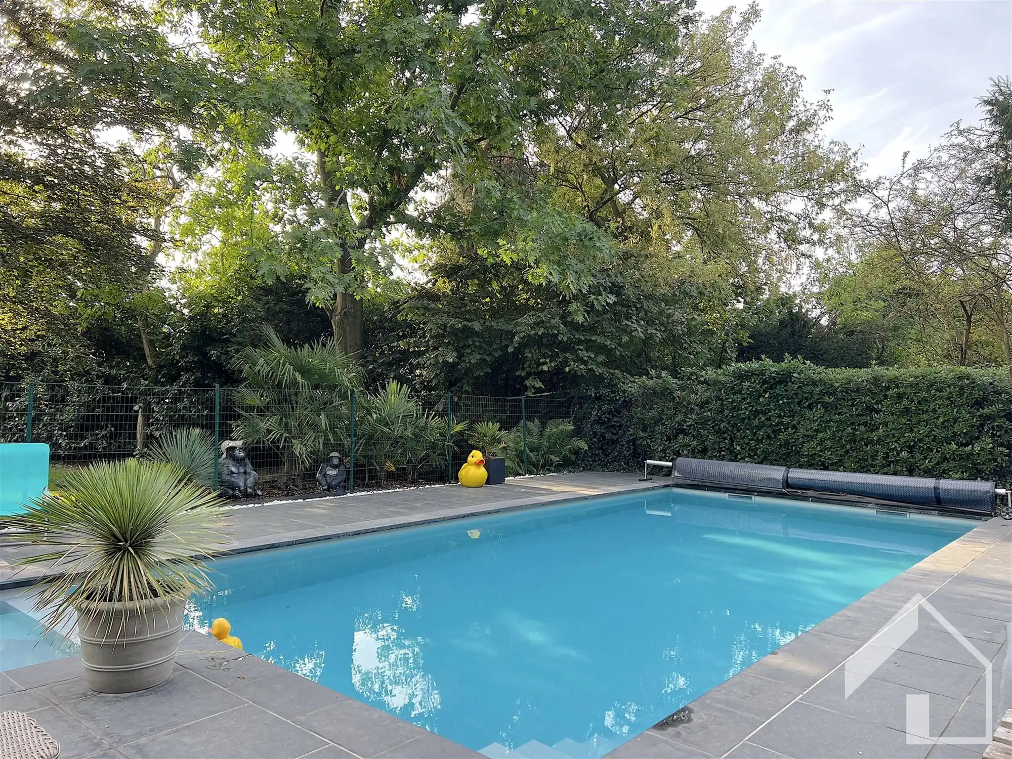 Instapklaar appartement met zwembad! foto 22