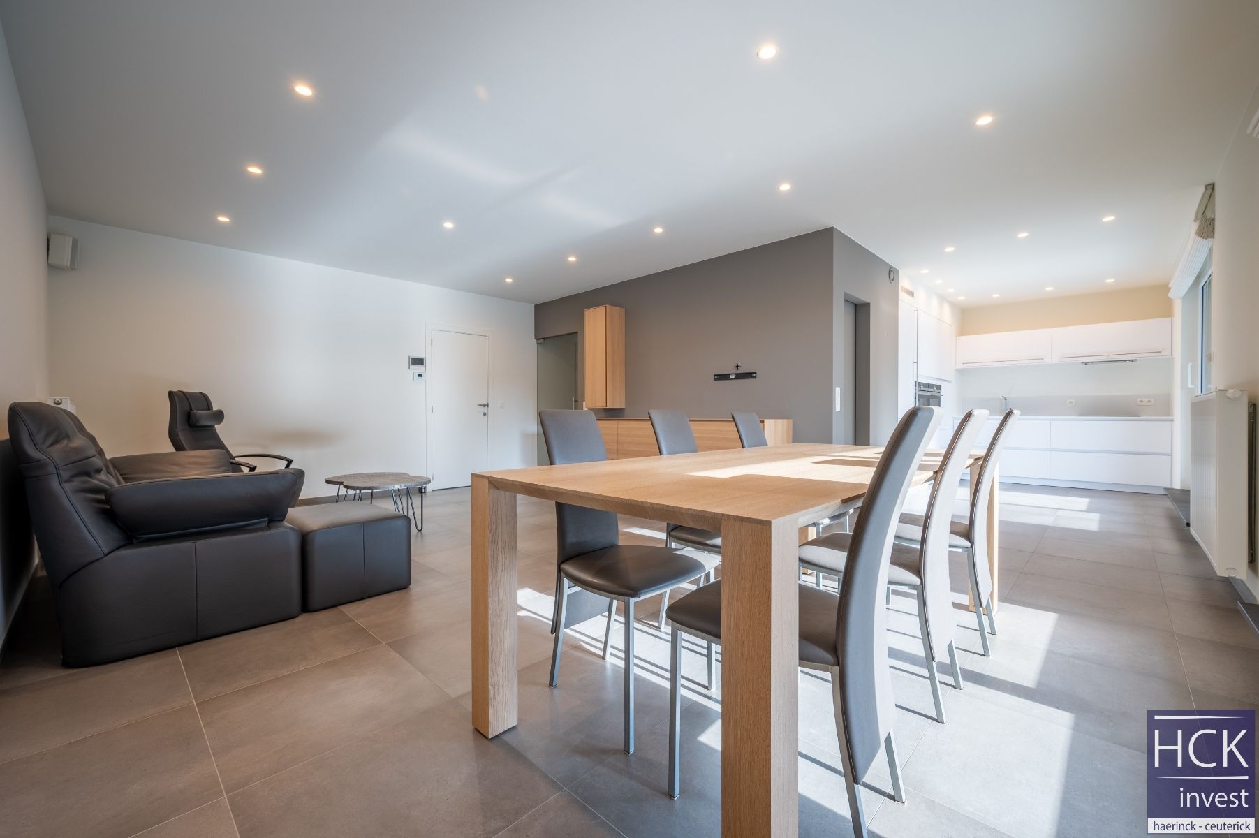 KRUISHOUTEM - Prachtig appartement met groot terras + garagebox foto 6