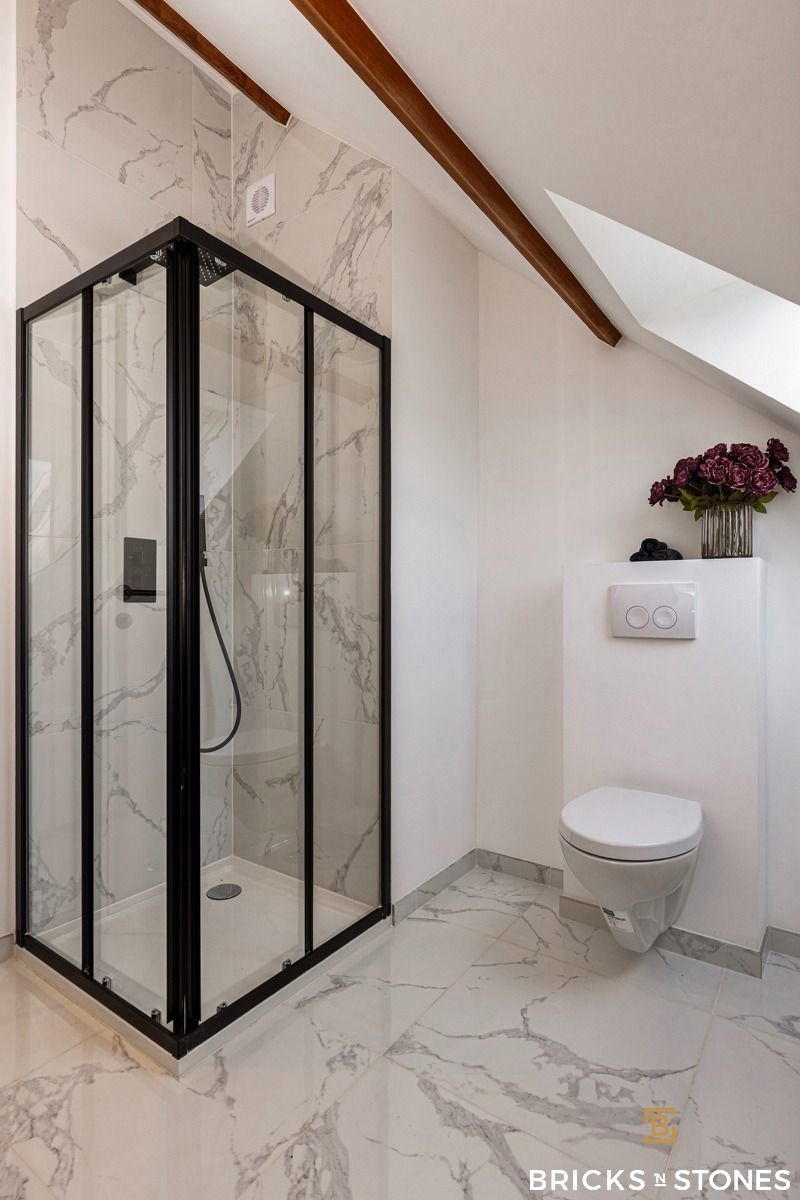 Zeer ruime halfopen bebouwing met praktrijkruimte en prachtige tuin foto 18