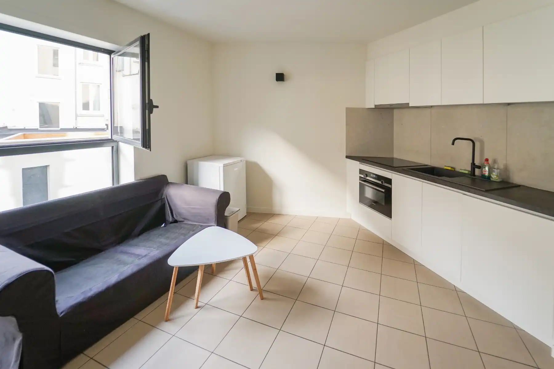 Instapklaar appartement met 1 slaapkamer foto 8