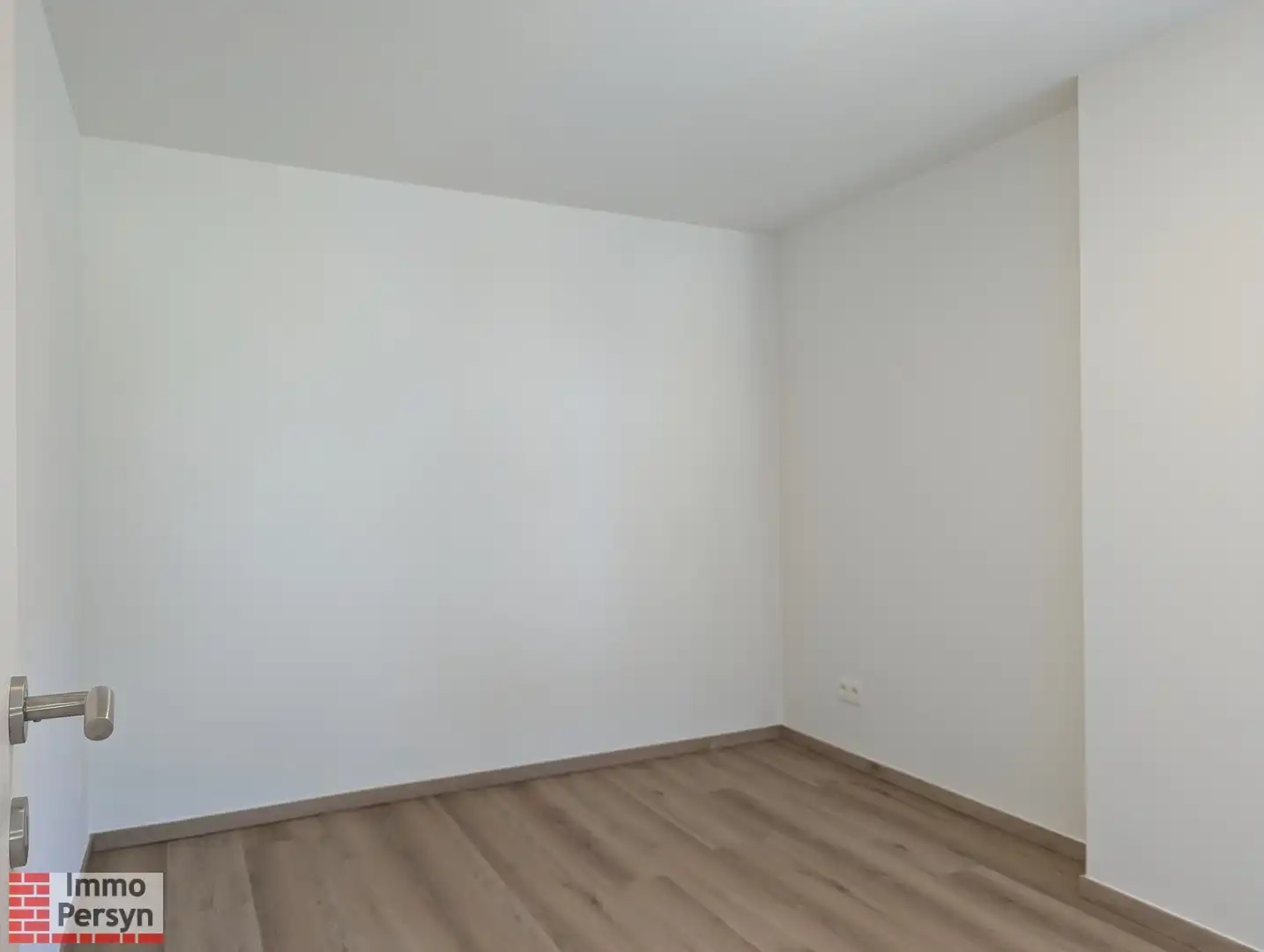 Zeer ruime open woning te huur in Langdorp foto 28