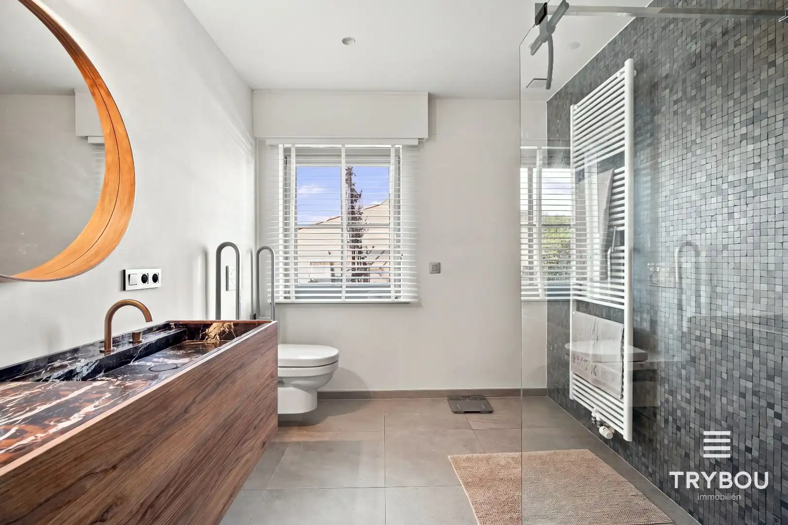 Alleenstaande luxueuze woning met 5 slaapkamers!  foto 20