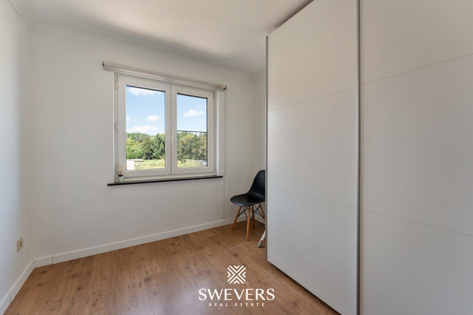 Volledig gerenoveerde en instapklare woning op toplocatie in Helchteren foto 18