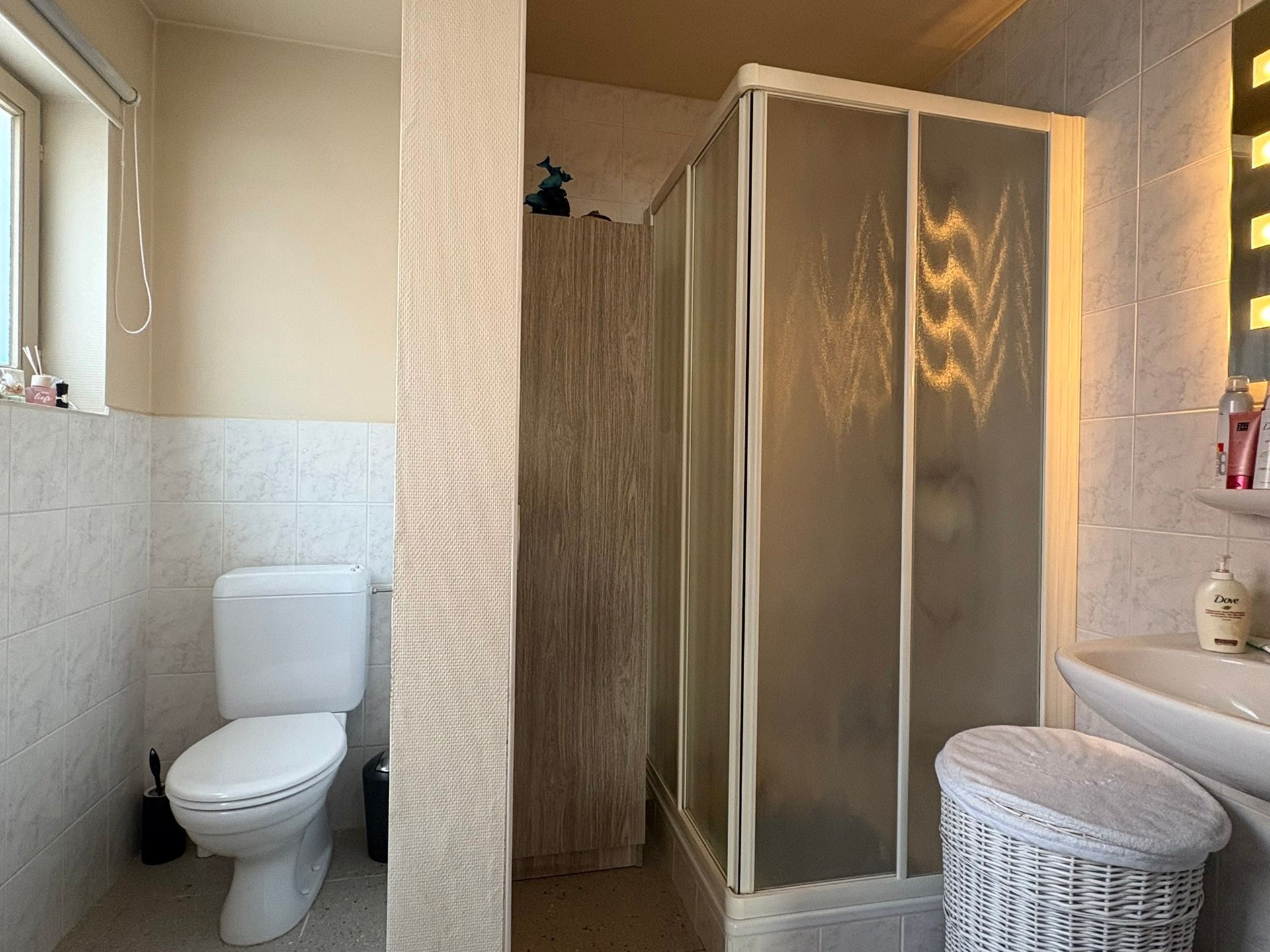 Gezellige woning met 4 slaapkamers en prachtige tuin foto 6