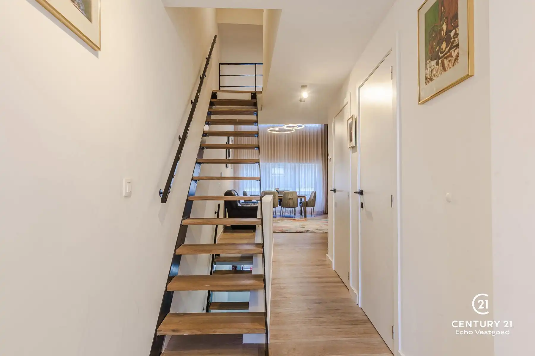 Exclusief gerenoveerd triplexappartement in hartje Turnhout foto 18