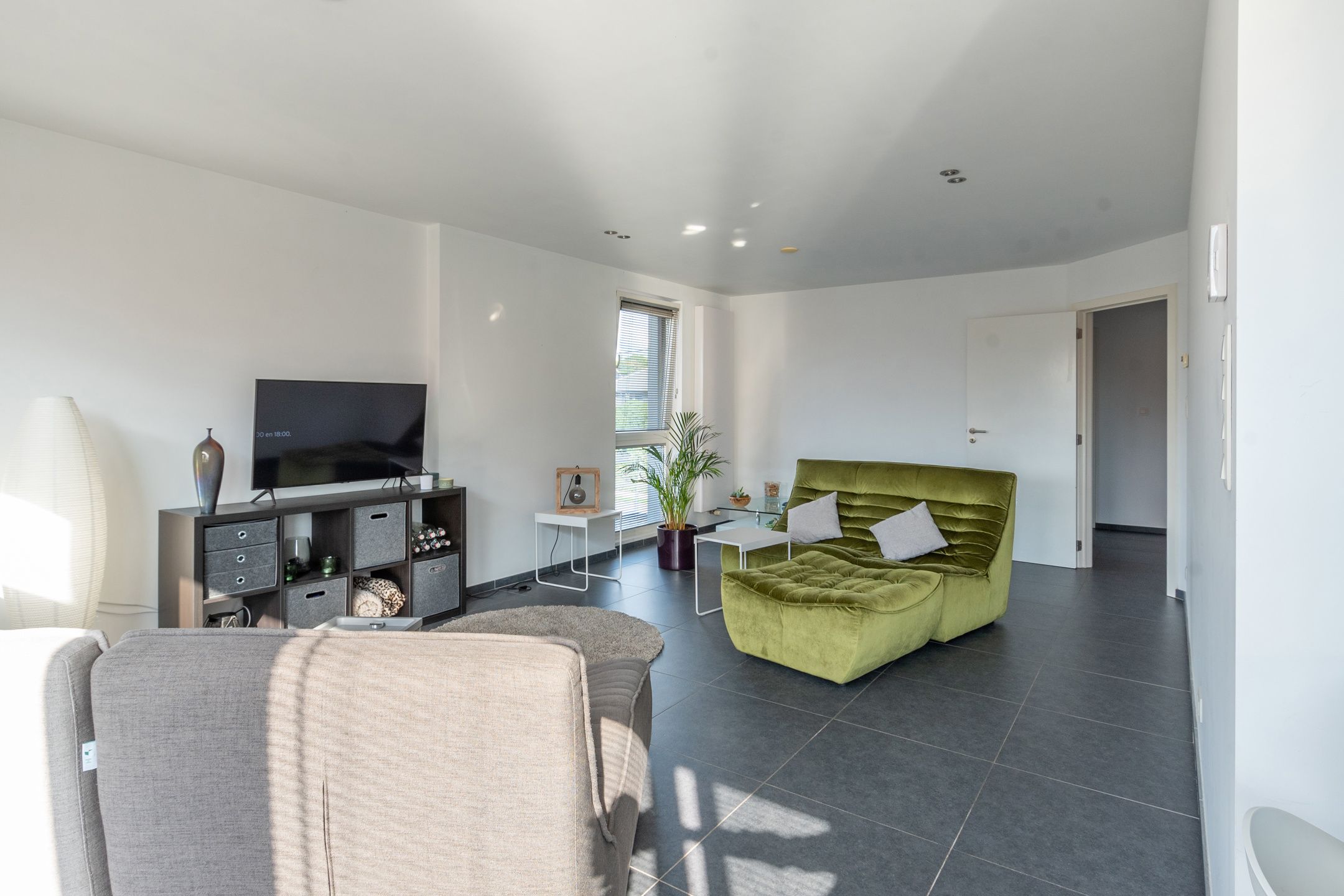 Ruim duplex appartement met 3 slaapkamers! foto 6