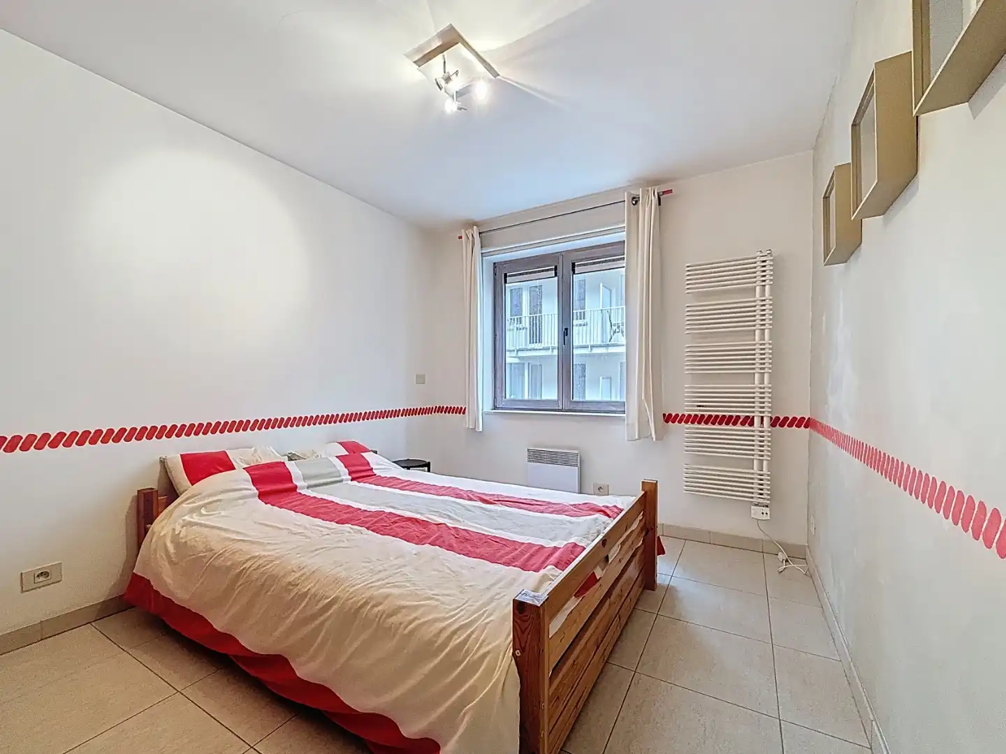 Ruim drieslaapkamer appartement  met zuidgericht terras met centrale ligging te Nieuwpoort-Bad foto 10