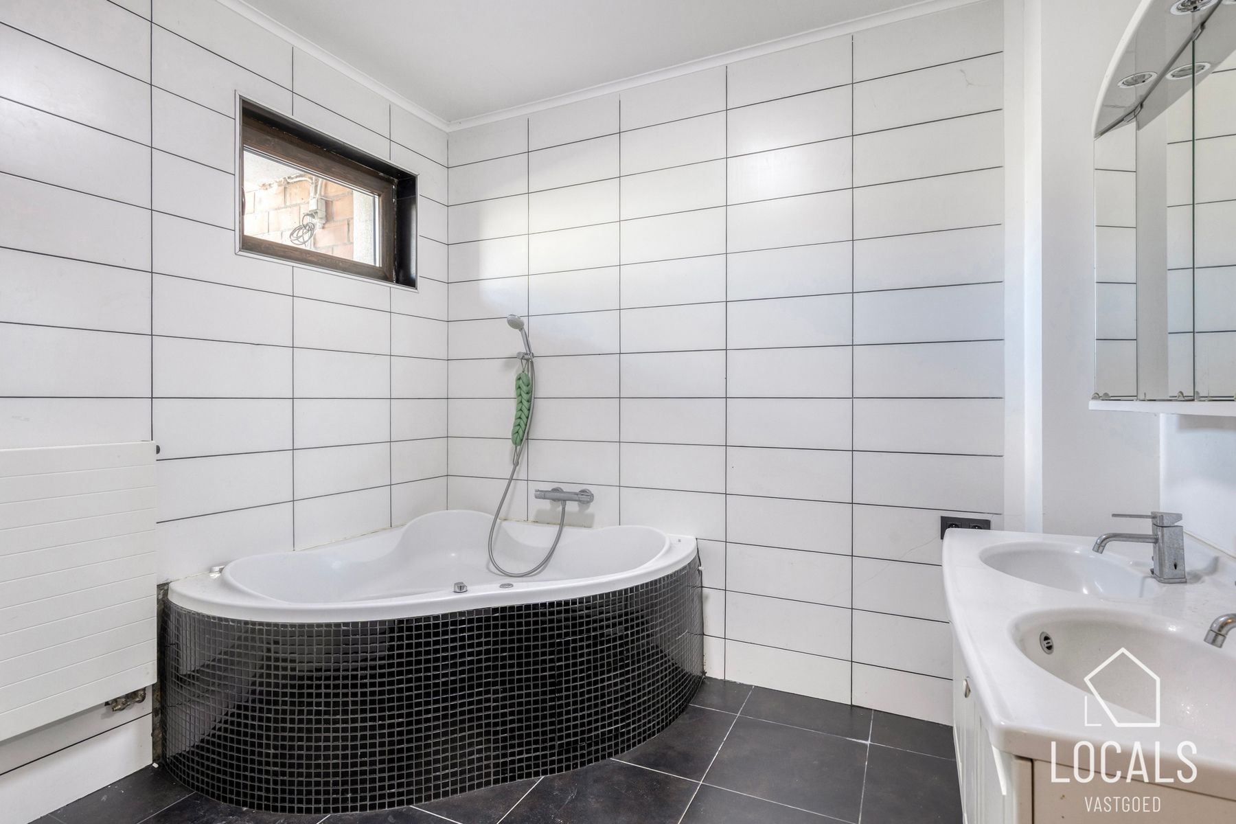 Instapklare woning met tuin, parking en modern wooncomfort foto 8