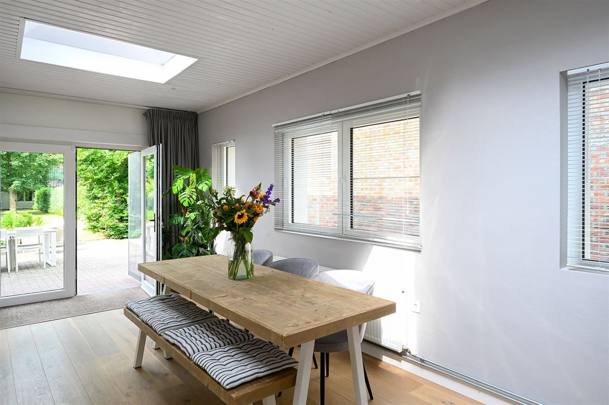 Supergezellige gerenoveerde woning met zij-ingang foto 3