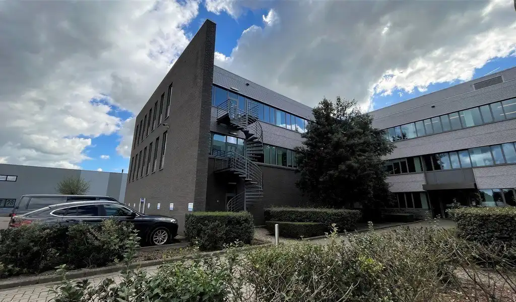 Kantoren te huur nabij E313 in het industriepark Wommelgem foto 15