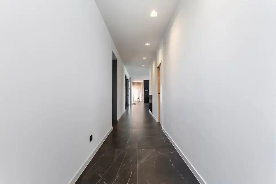 UNIEKE LUXUEUZE VILLA OP EEN PRACHTIG PERCEEL VAN 28A50CA IN SINT-TRUIDEN foto 14