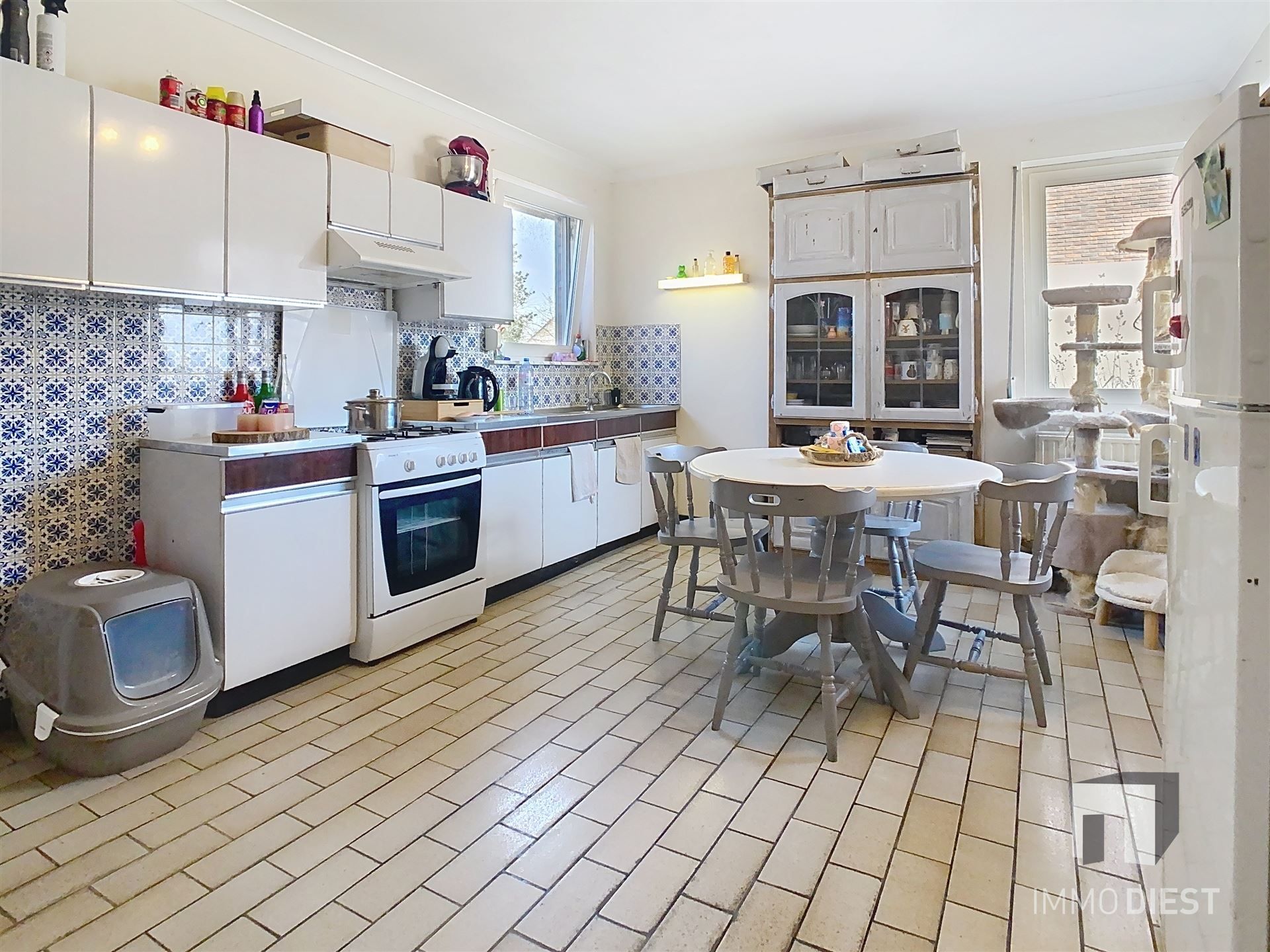 Karakterwoning met veel potentieel foto 11