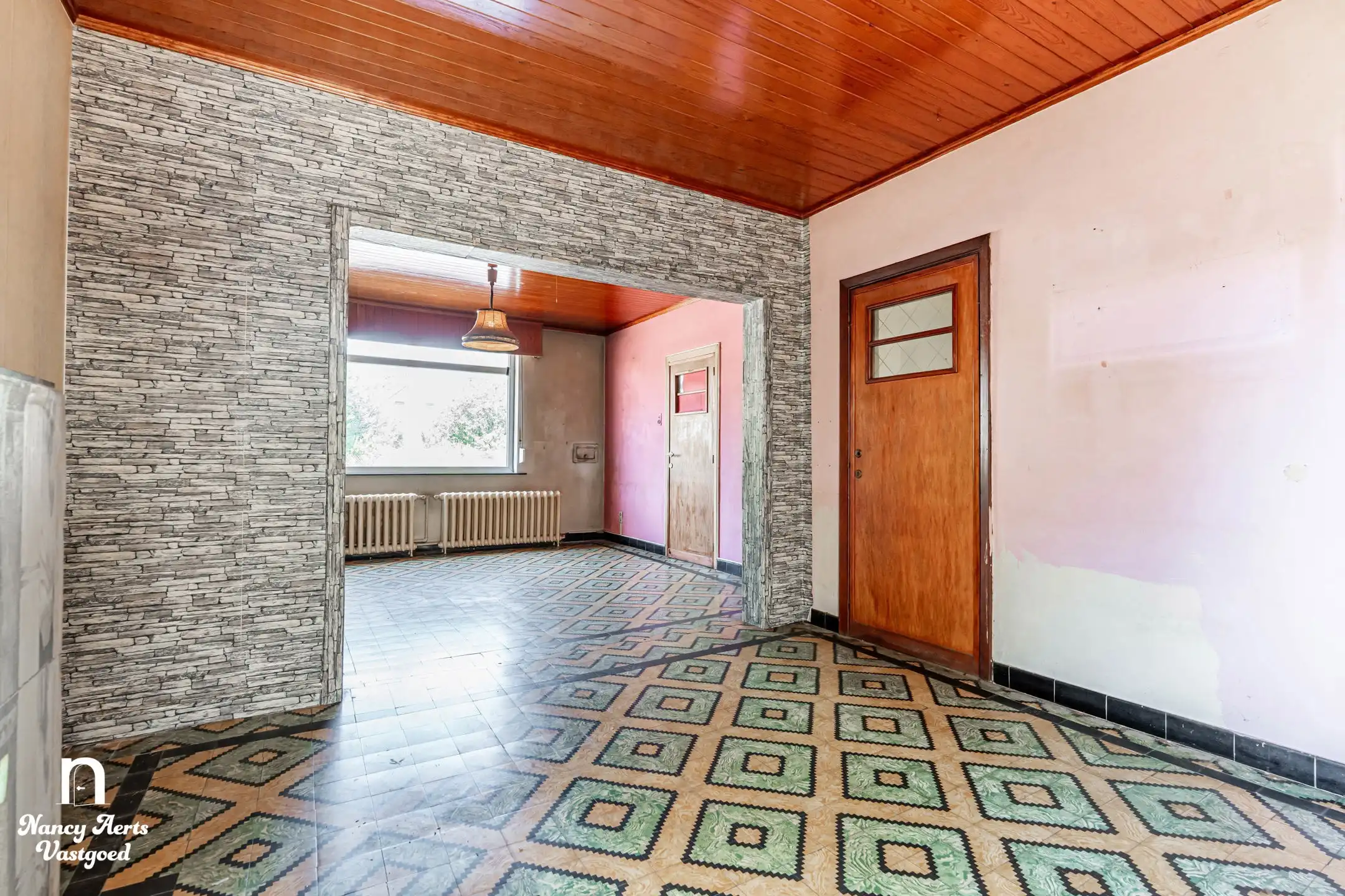 Karaktervolle renovatiewoning met tuin veel potentieel foto 31