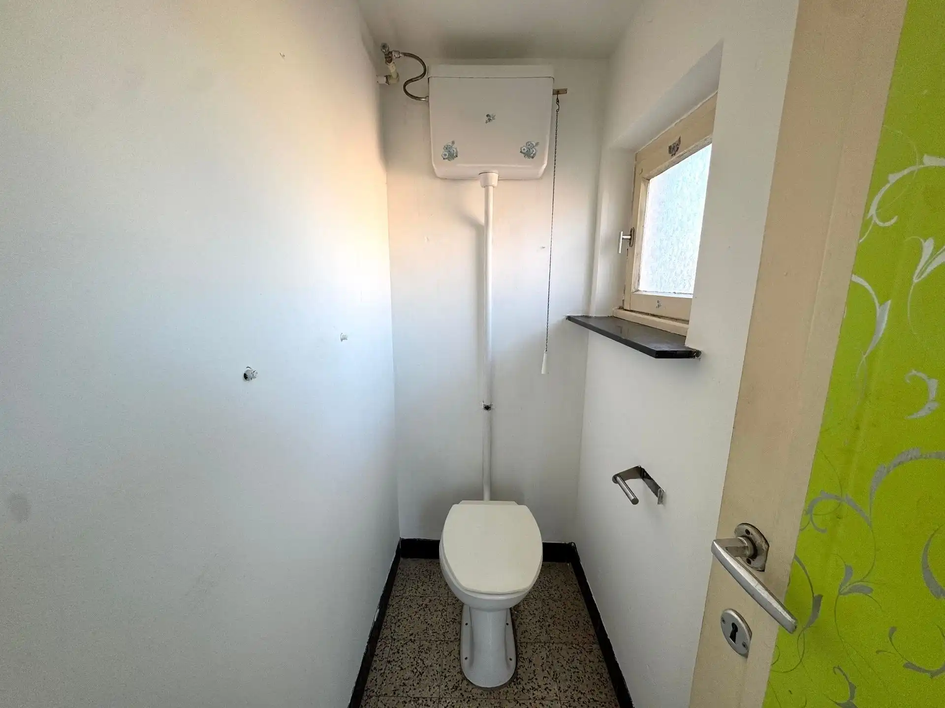 Gesloten bebouwing op rustige locatie in Maasmechelen foto 5