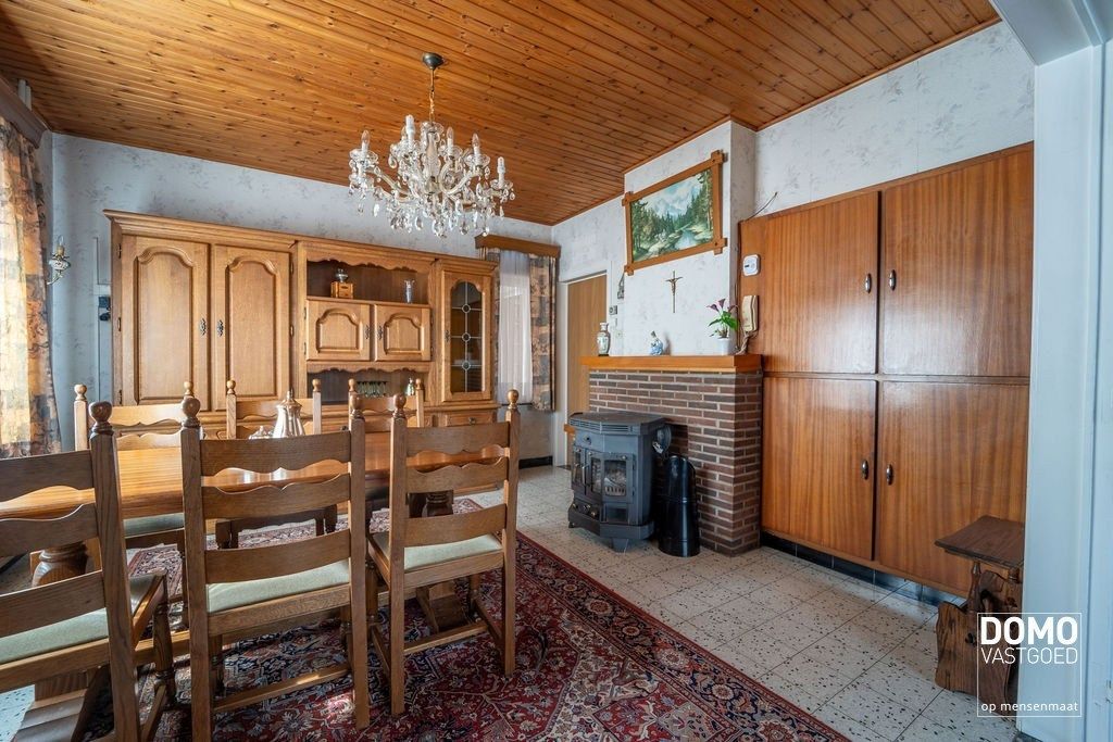 Te renoveren woning met grote tuin en achterliggende stal  foto 7