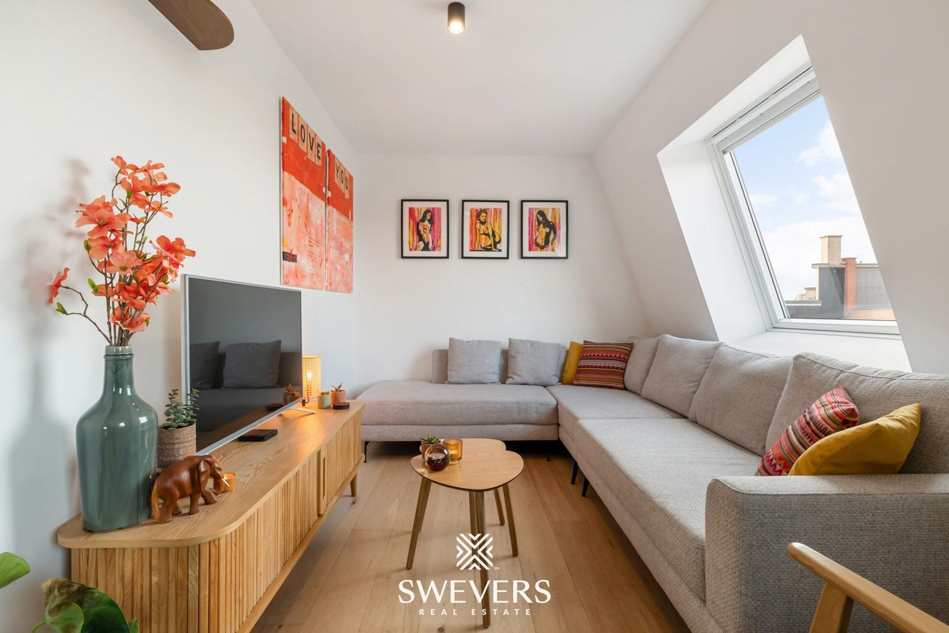 Ruim appartement (125m²) met 3 slpk in hartje Leopoldsburg foto 5