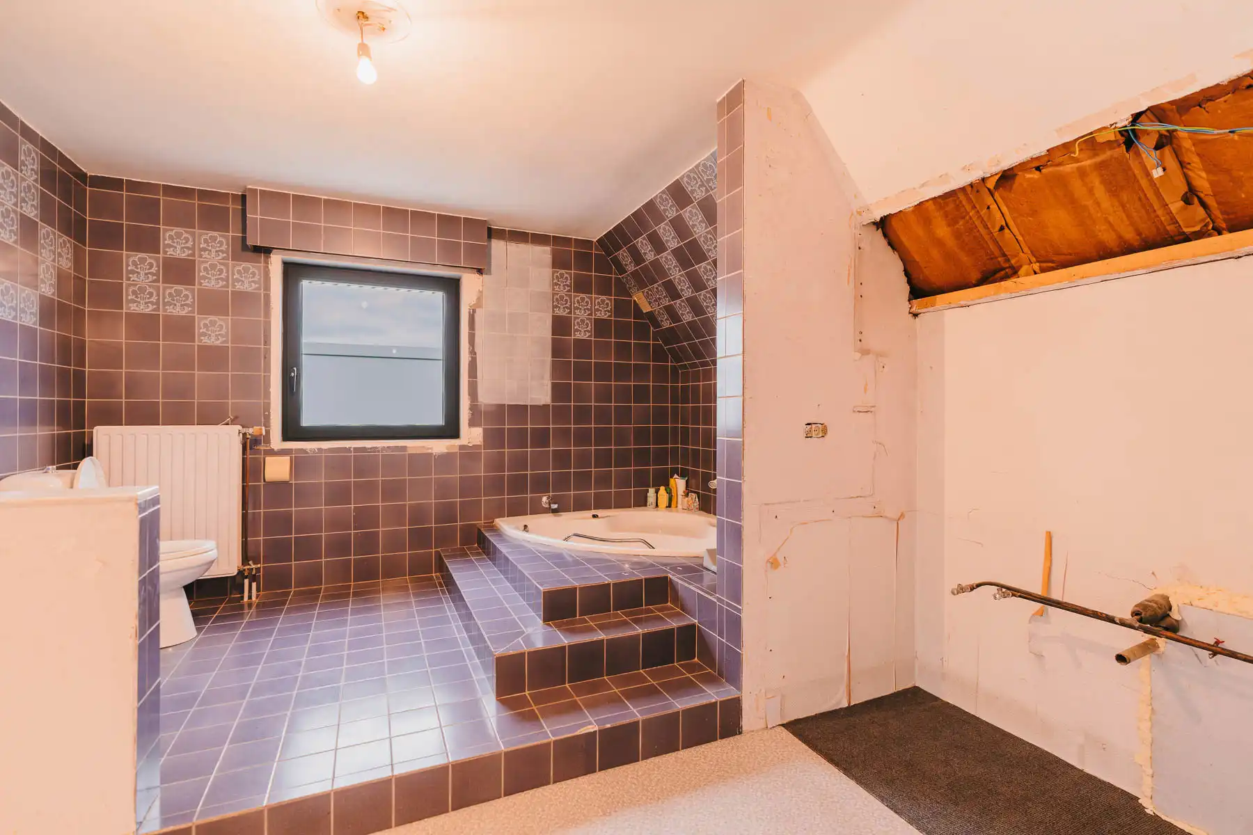 Ruime gezinswoning met praktijkruimte/kangoeroewoning foto 16