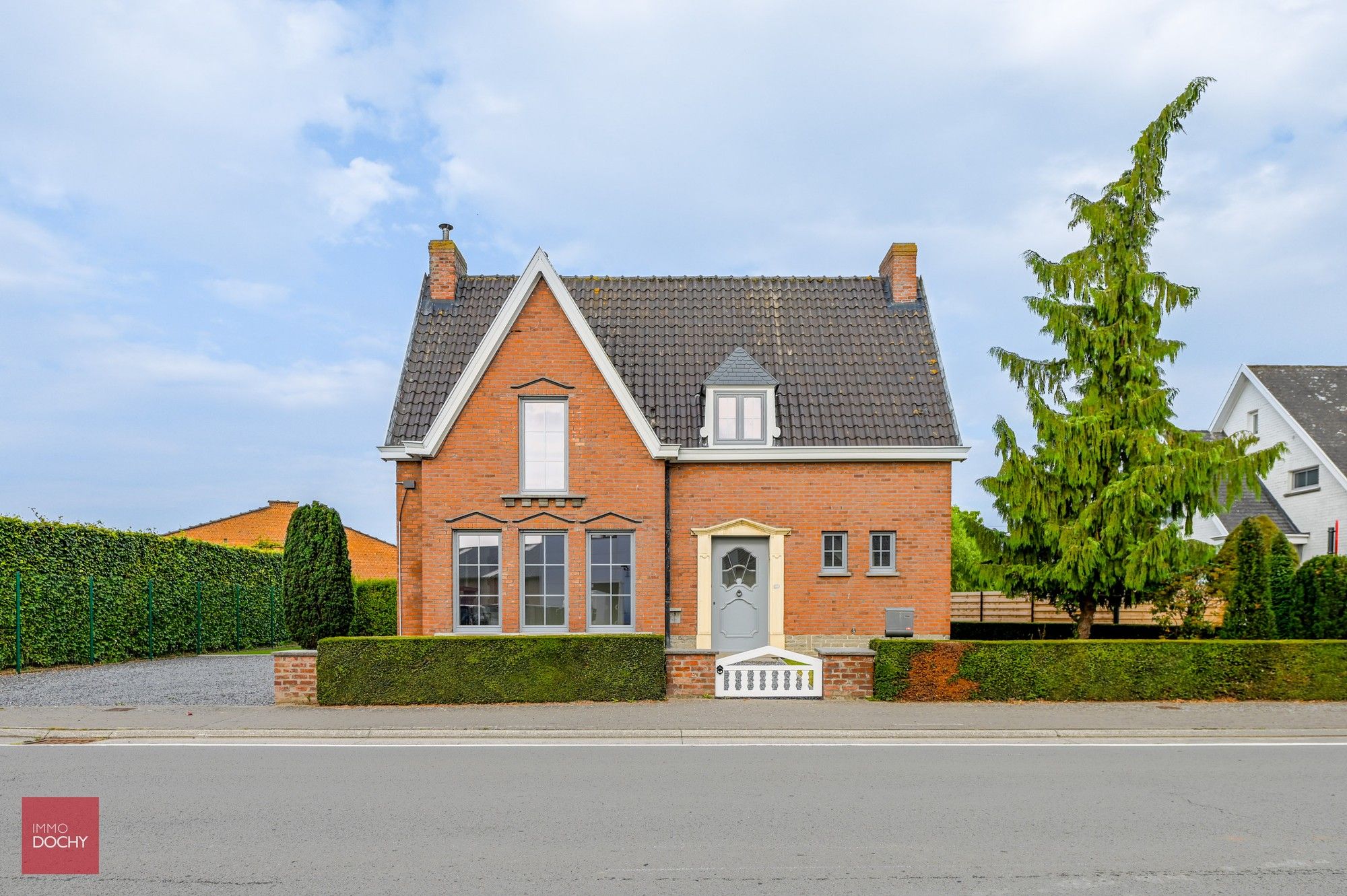 Volledig vernieuwde karaktervolle burgerwoning | Vichtseweg foto 1