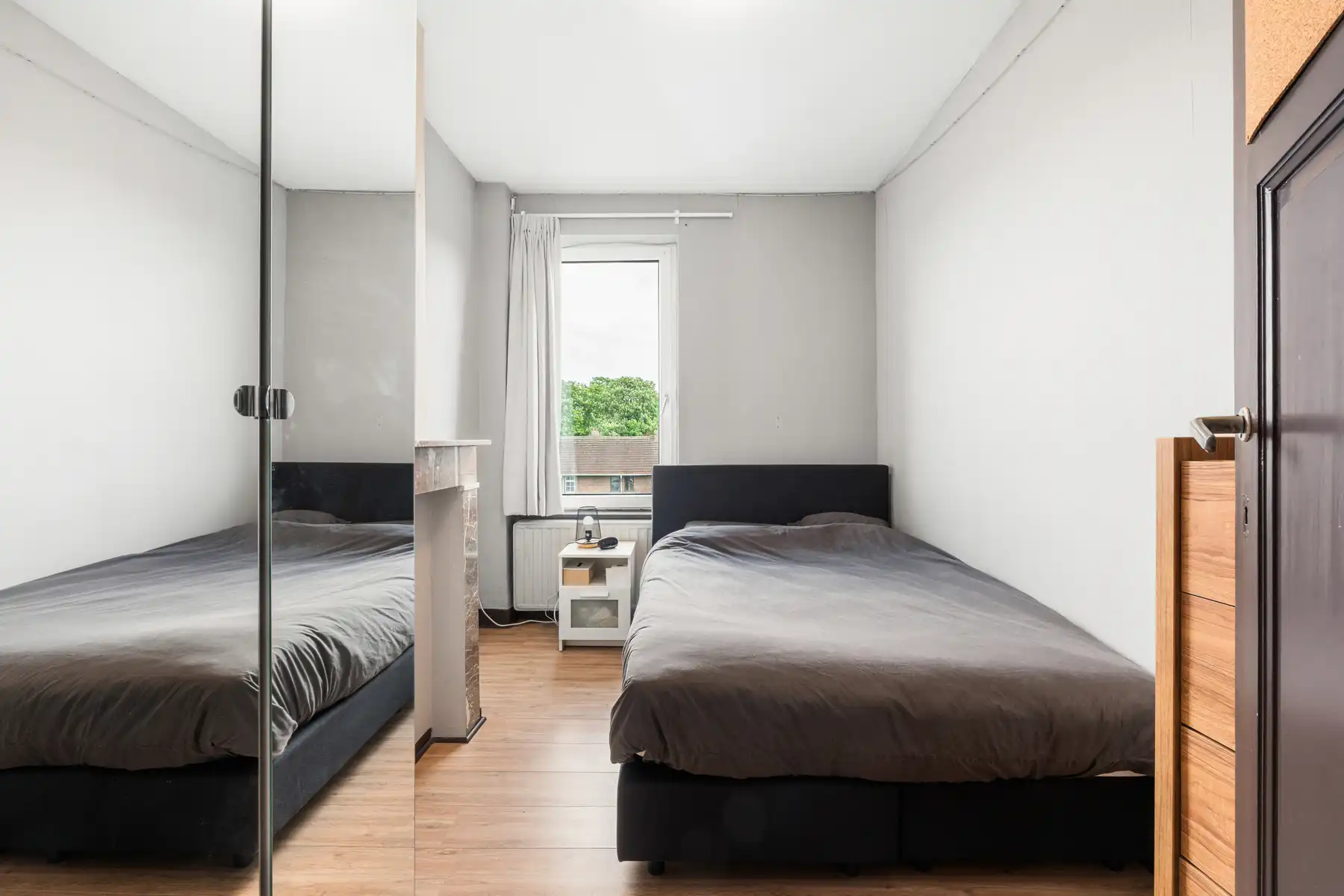 Instapklare gezinswoning met 5 slaapkamers en tuin foto 25