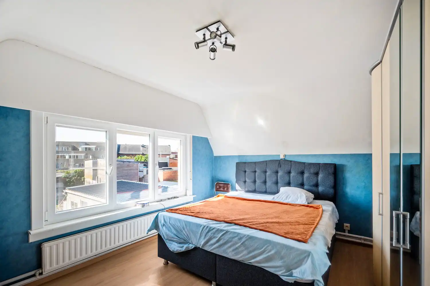 Op te frissen instapklare woning met 3 slpkrs en tuin te Hulshout foto 10