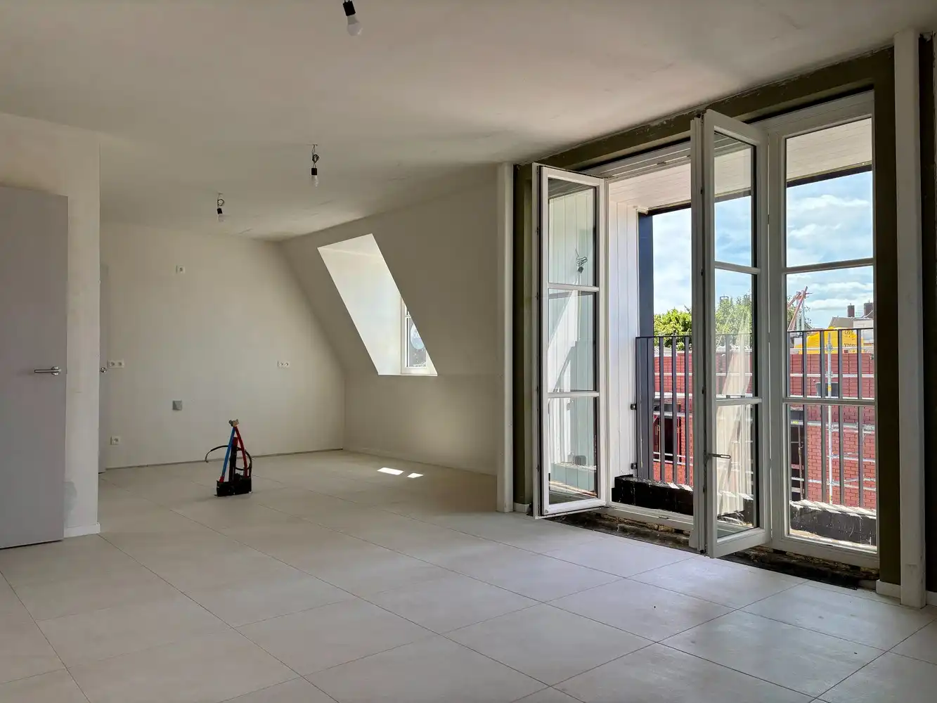 Appartement met 2 slaapkamers op de vierde verdieping foto 2
