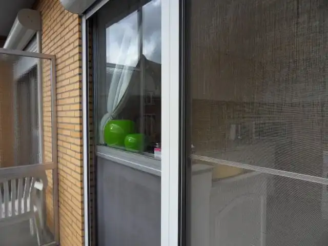 In centrum gelegen APPARTEMENT met 2 slaapkamers, mooie living, ruime kelder foto 25