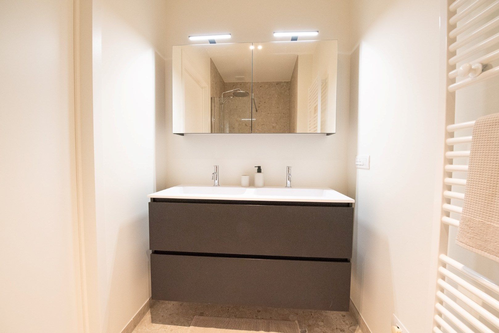 Mooi nieuwbouwappartement met terrassen voor- en achteraan foto 10