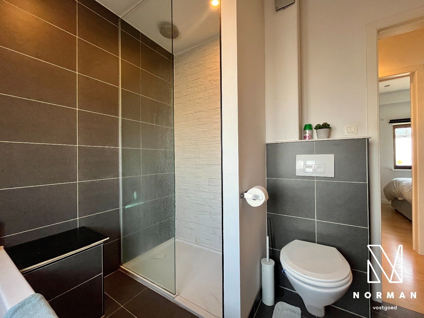 Gerenoveerde charmante woning te koop in Waregem! foto 14