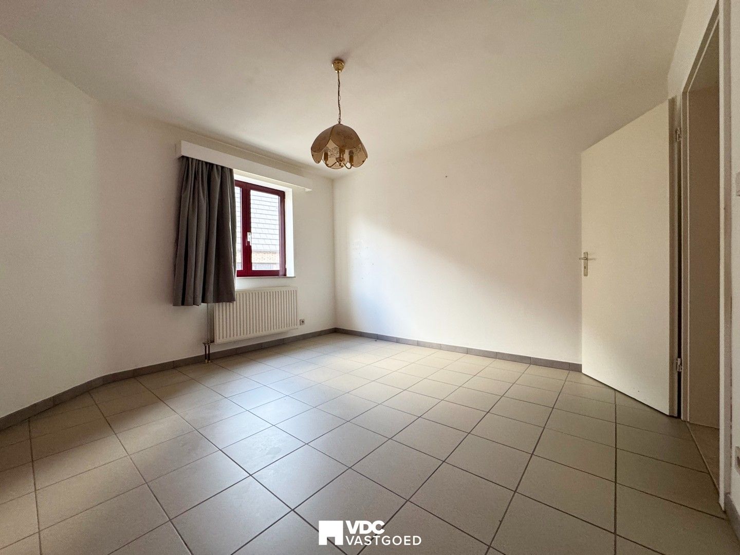 Mooi appartement met 2 slaapkamers in centrum Borgloon foto 4